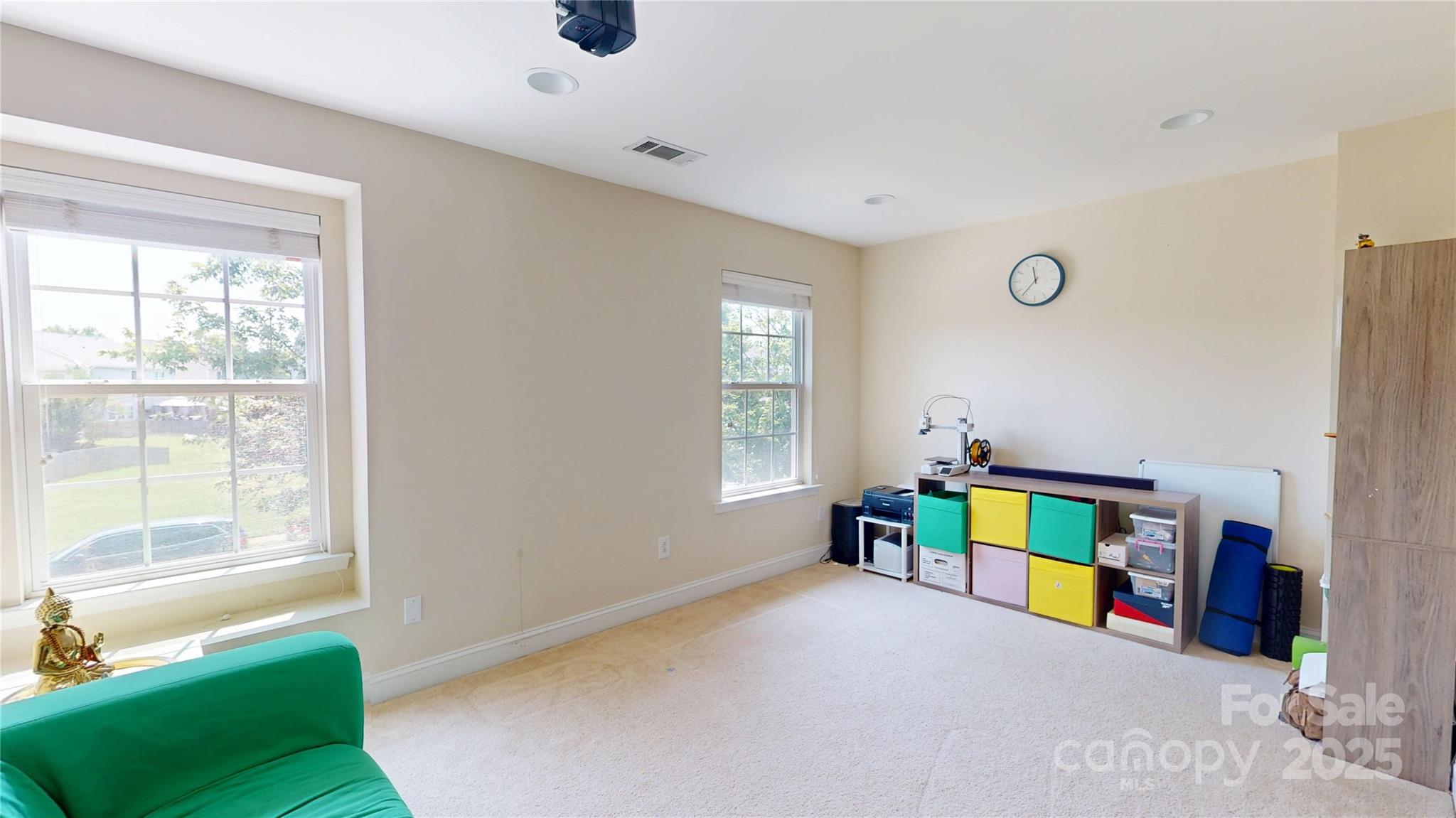 6313 Woodland Commons Drive