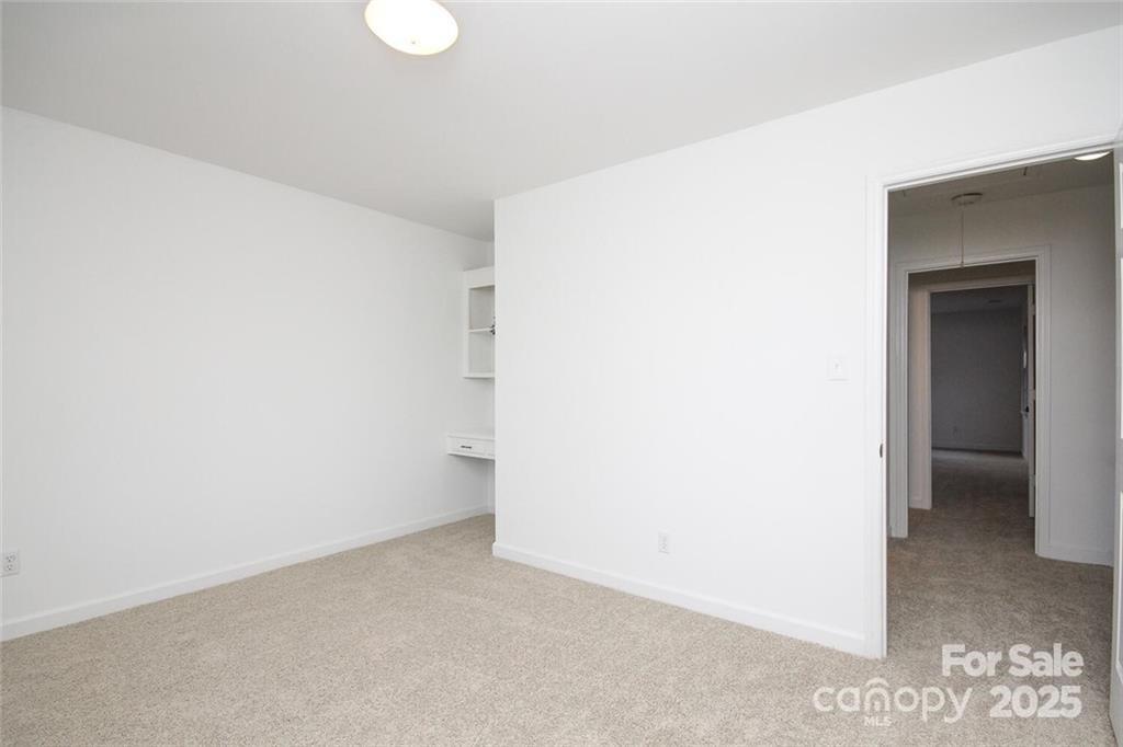 6844 Dumbarton Drive