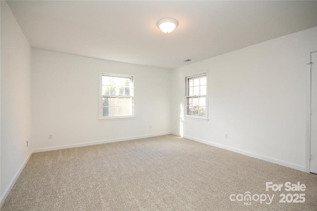 6844 Dumbarton Drive