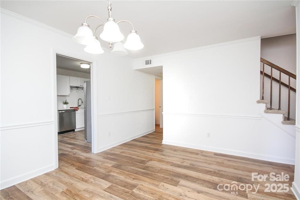 6844 Dumbarton Drive