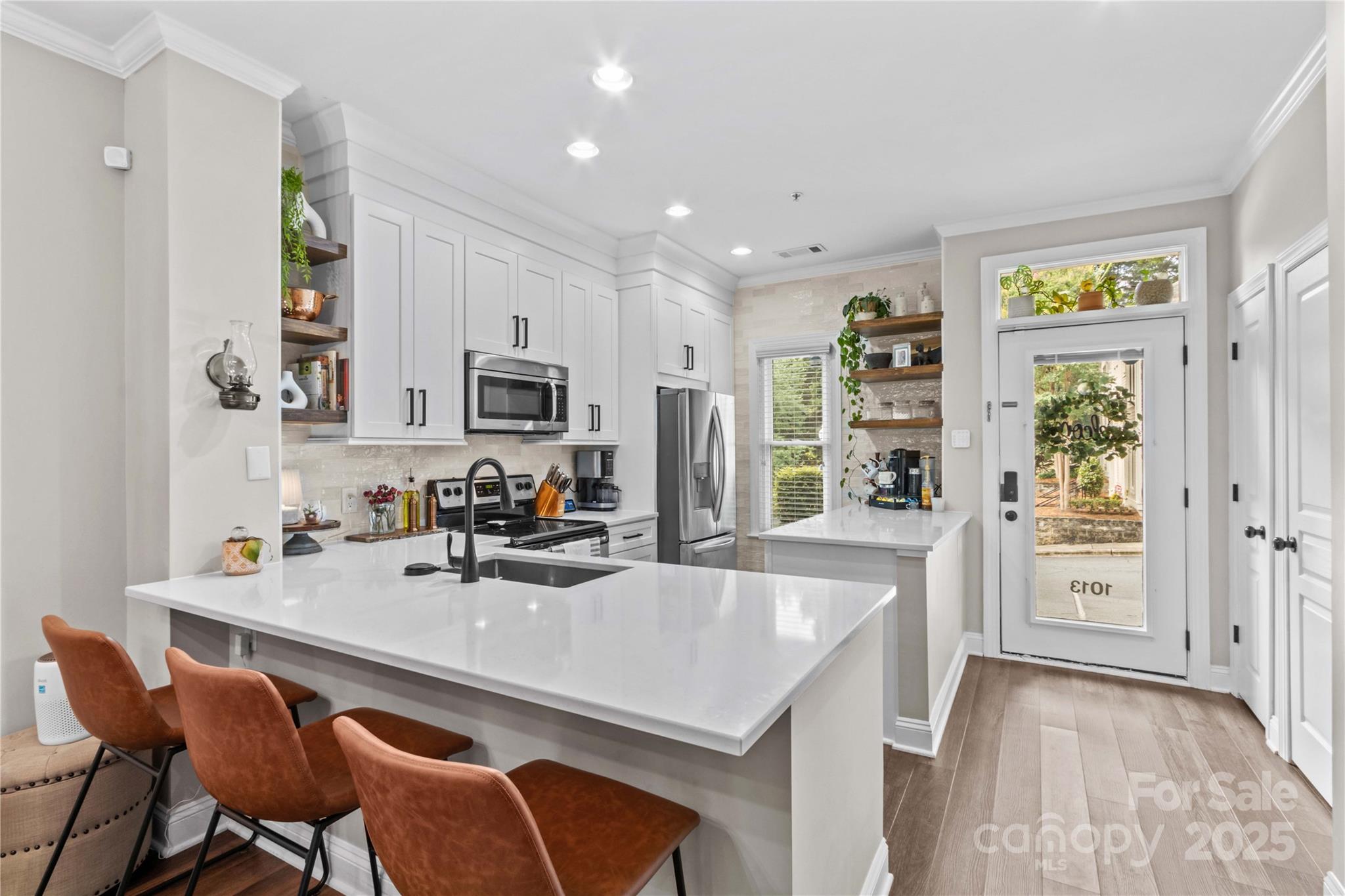 1013 Park West Drive Unit: 5