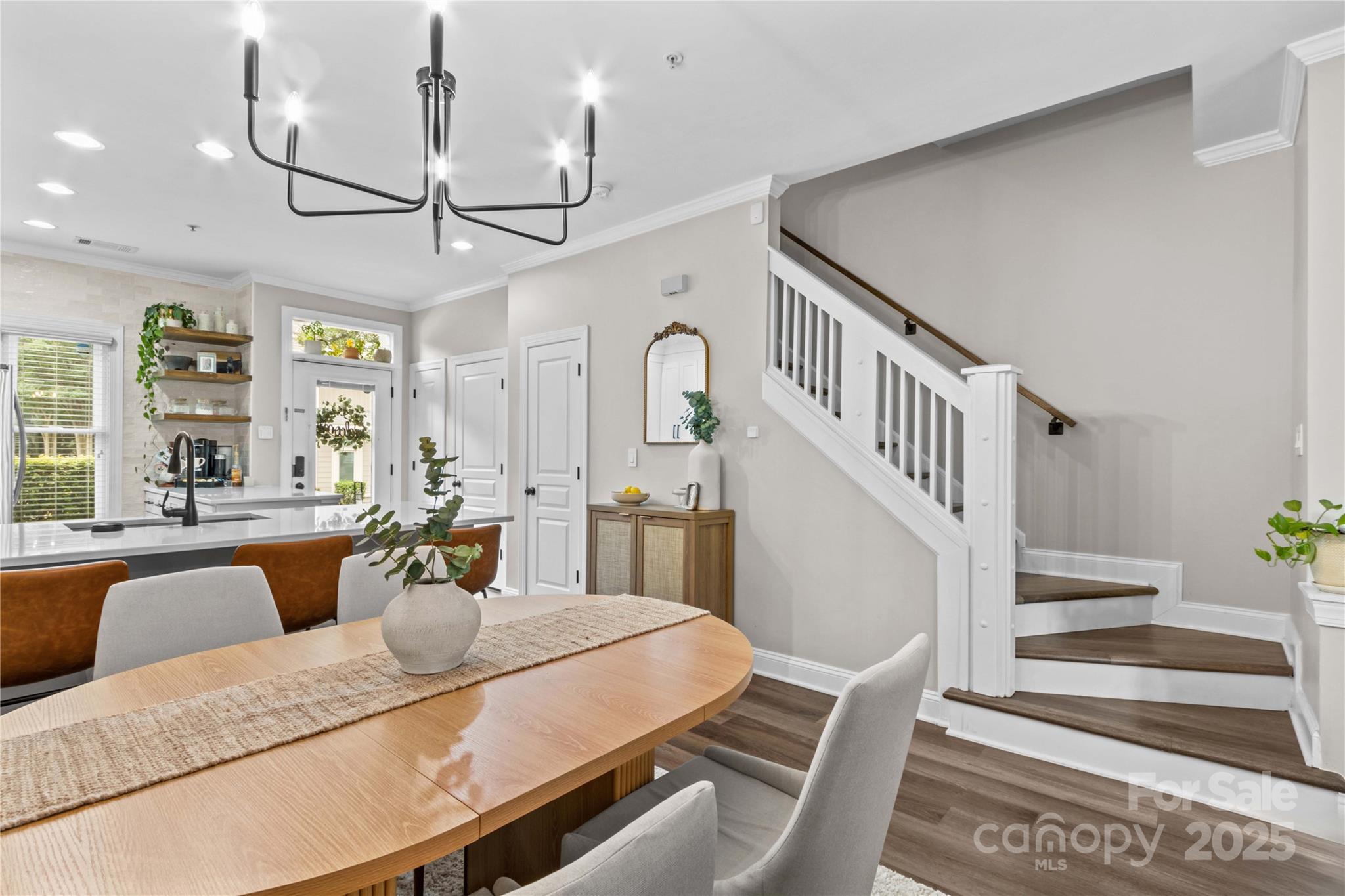 1013 Park West Drive Unit: 5