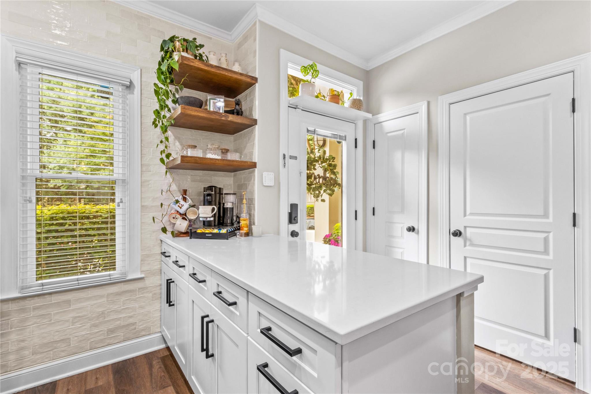 1013 Park West Drive Unit: 5