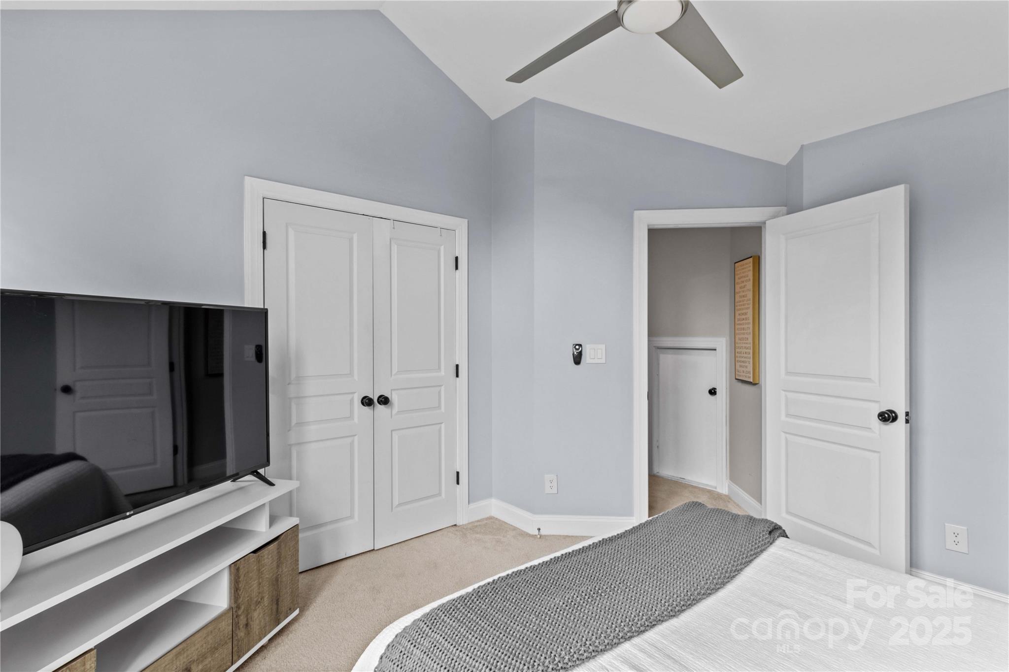 1013 Park West Drive Unit: 5