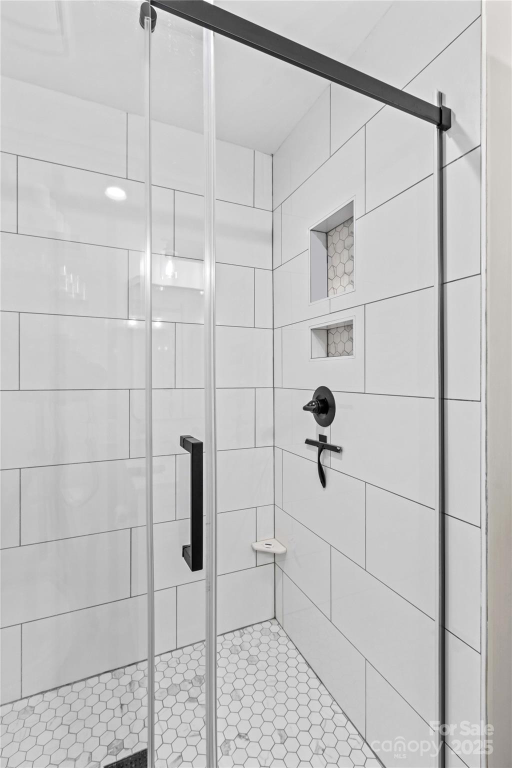 1013 Park West Drive Unit: 5