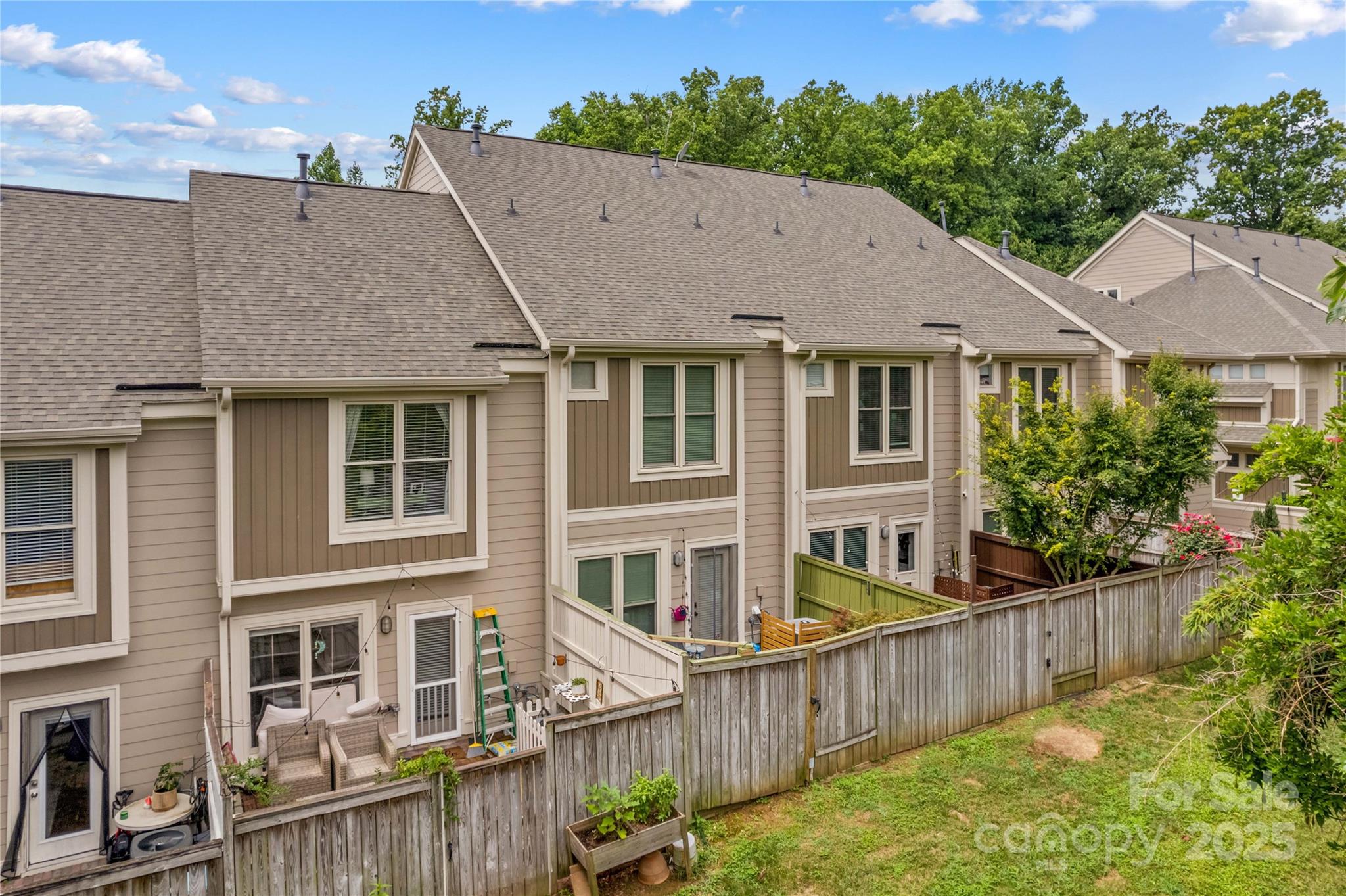 1013 Park West Drive Unit: 5