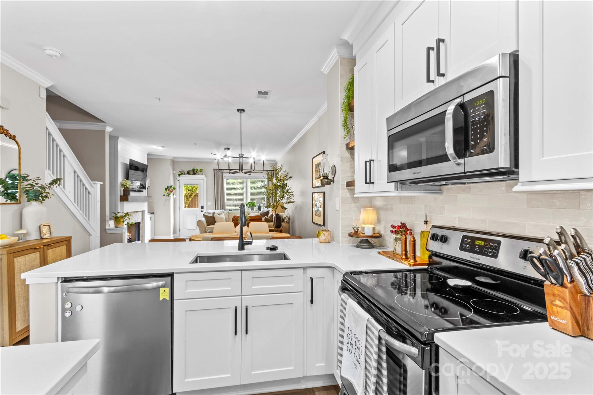 1013 Park West Drive Unit: 5