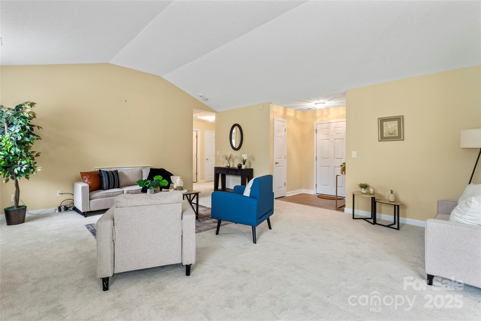 7616 Shiny Meadow Lane