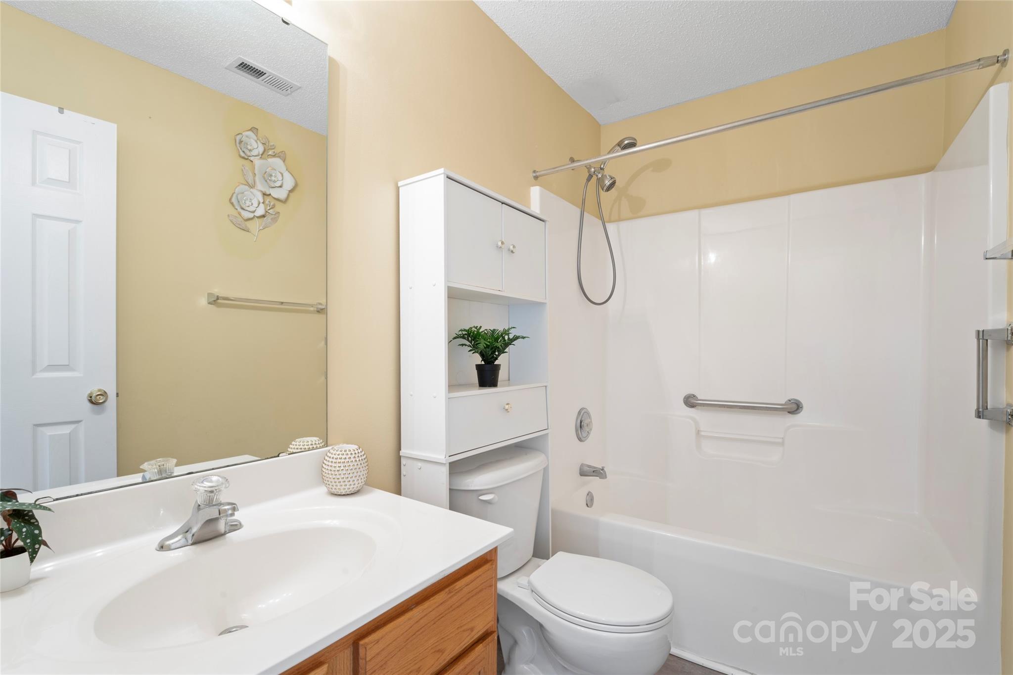 7616 Shiny Meadow Lane