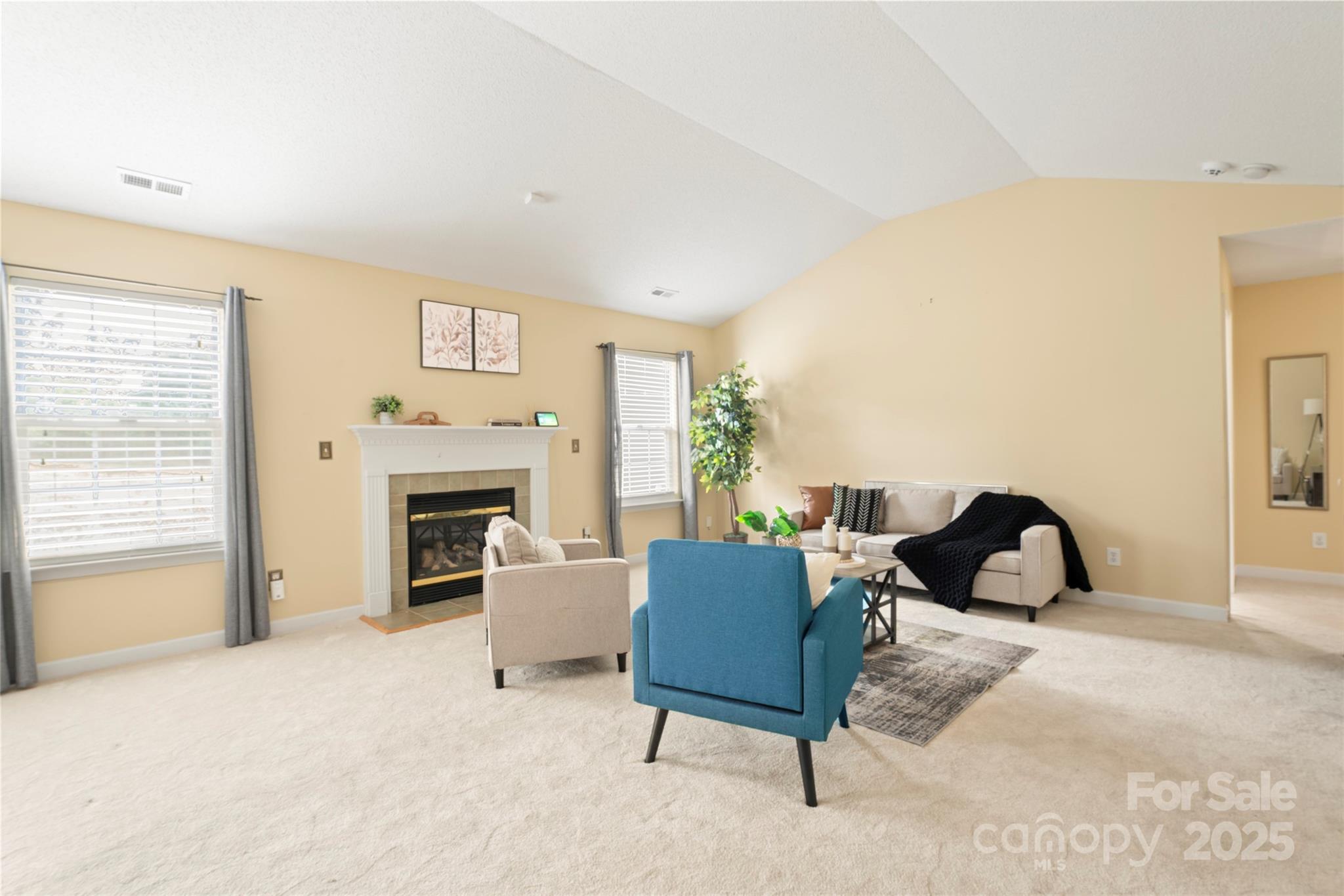 7616 Shiny Meadow Lane