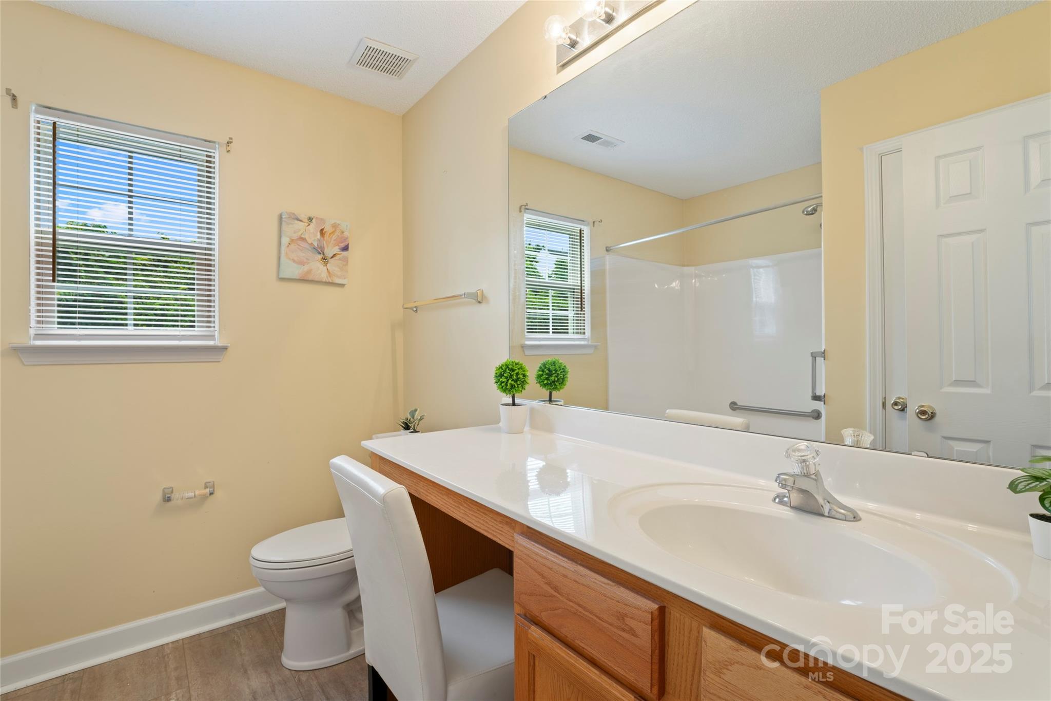 7616 Shiny Meadow Lane