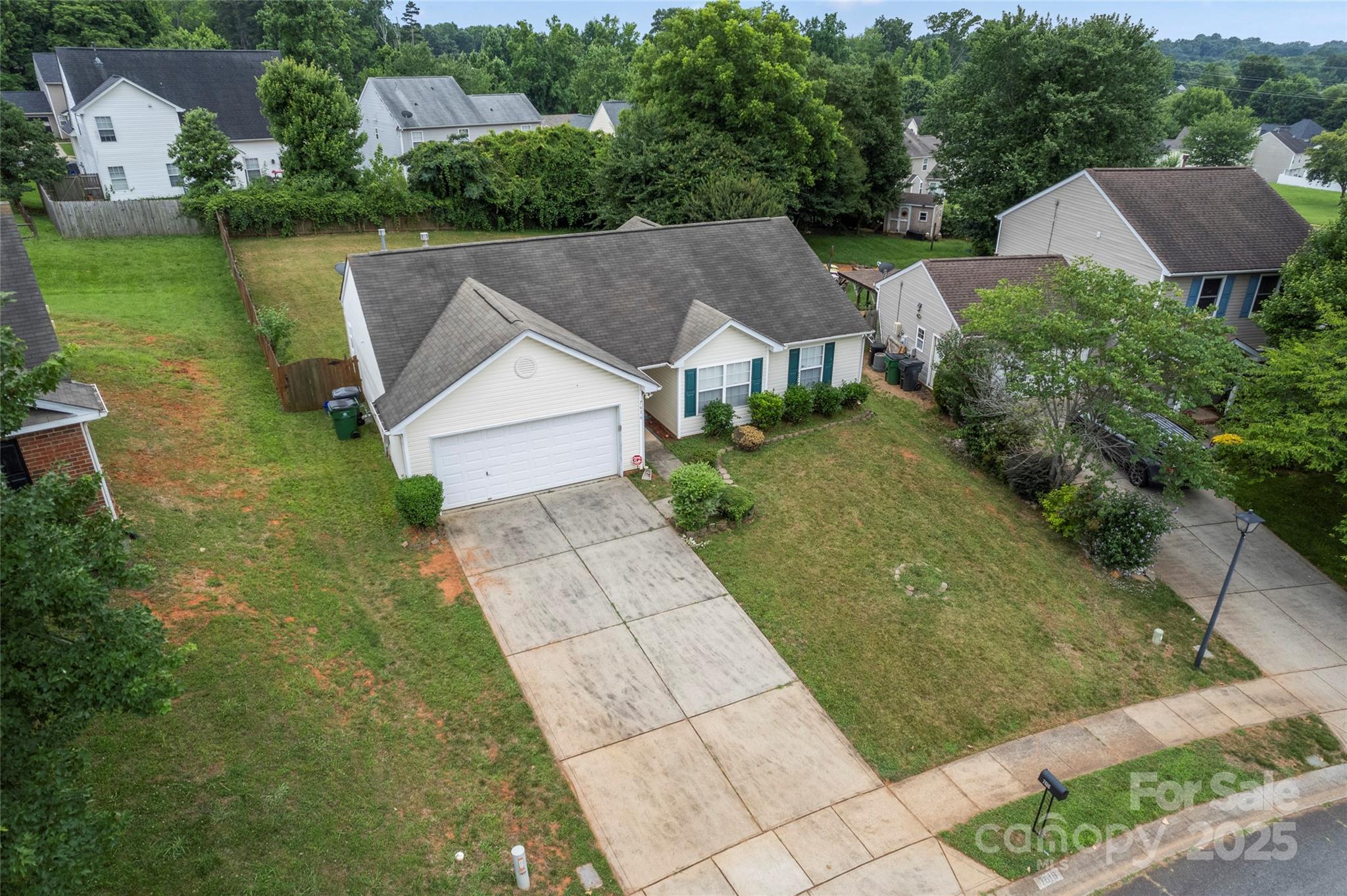7616 Shiny Meadow Lane