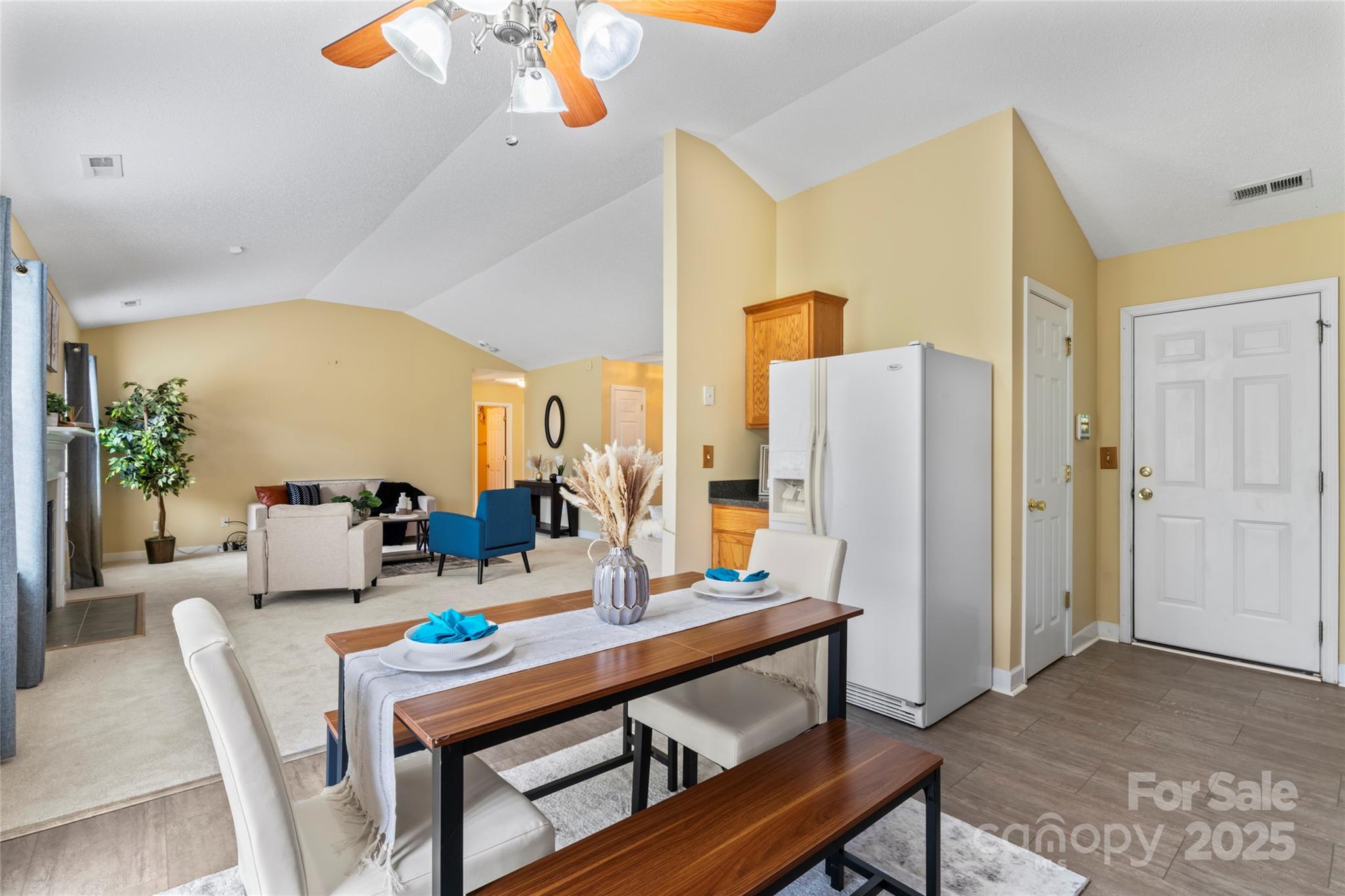 7616 Shiny Meadow Lane