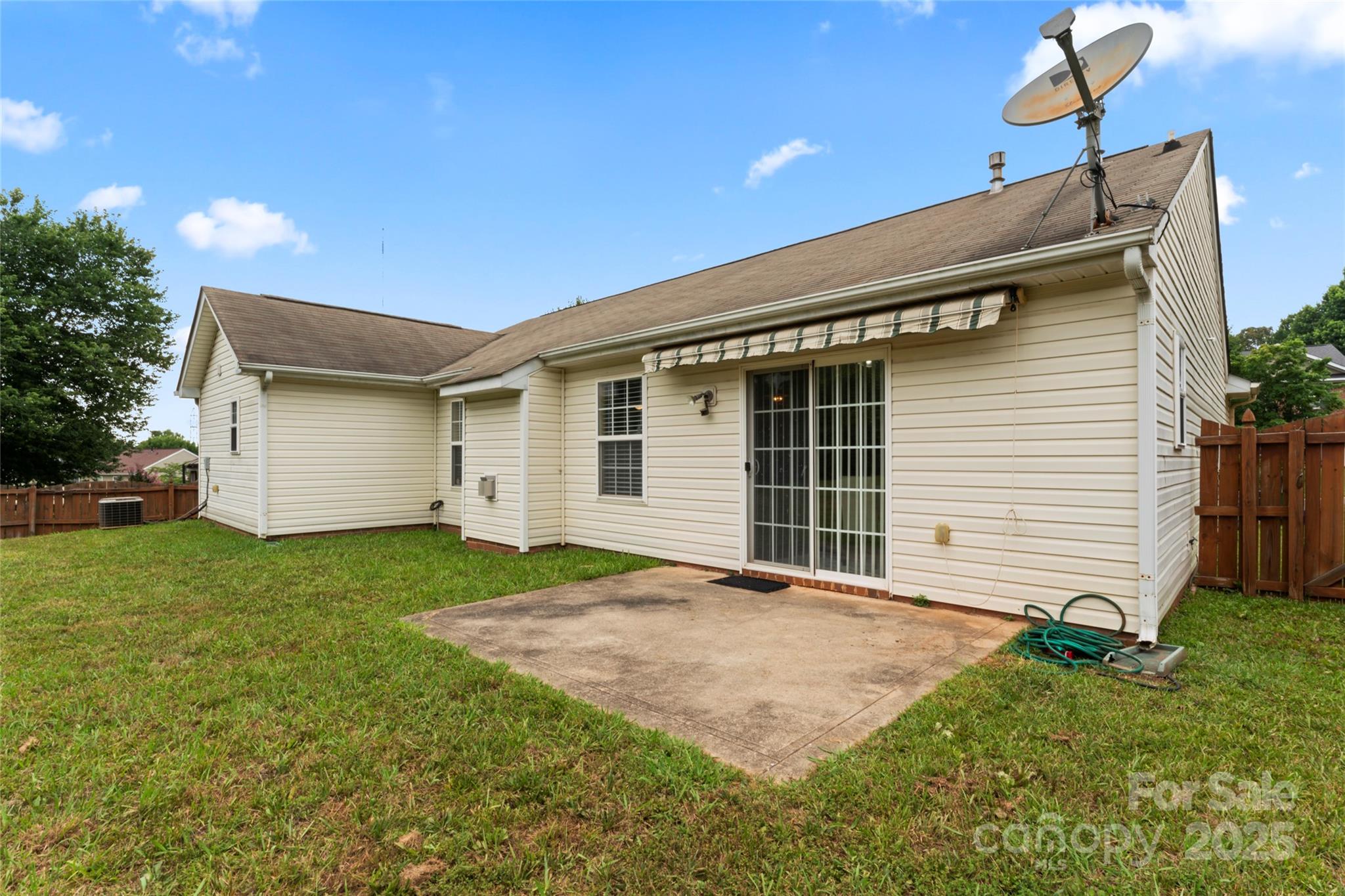 7616 Shiny Meadow Lane