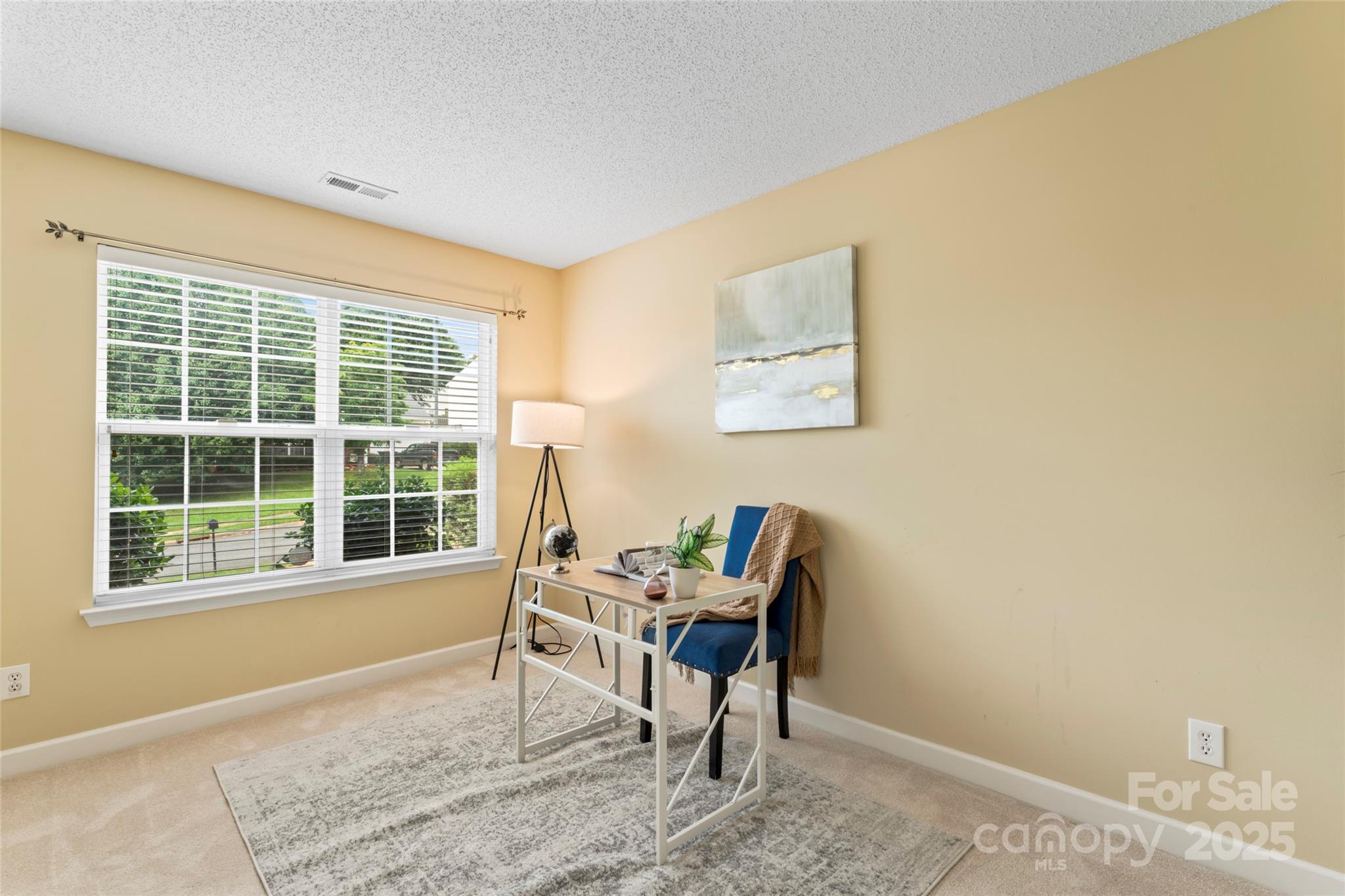 7616 Shiny Meadow Lane