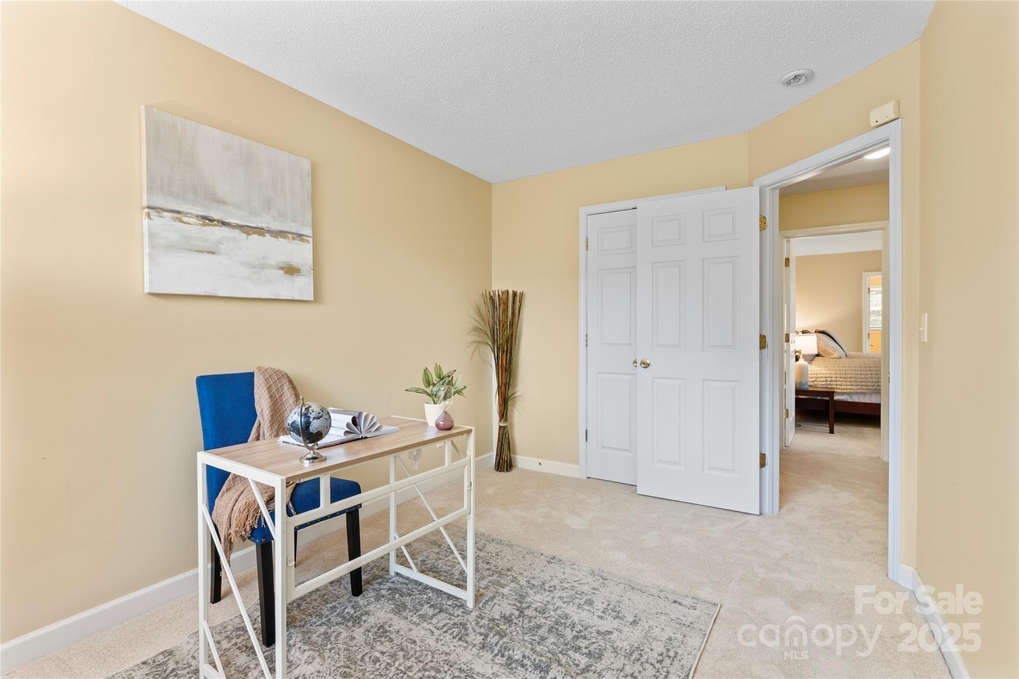 7616 Shiny Meadow Lane