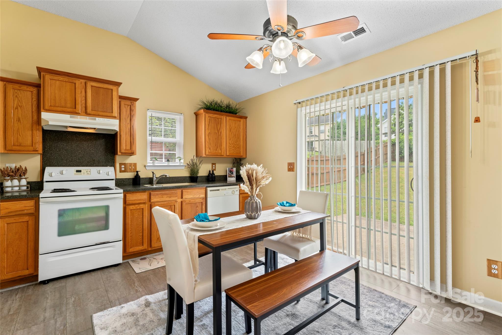 7616 Shiny Meadow Lane