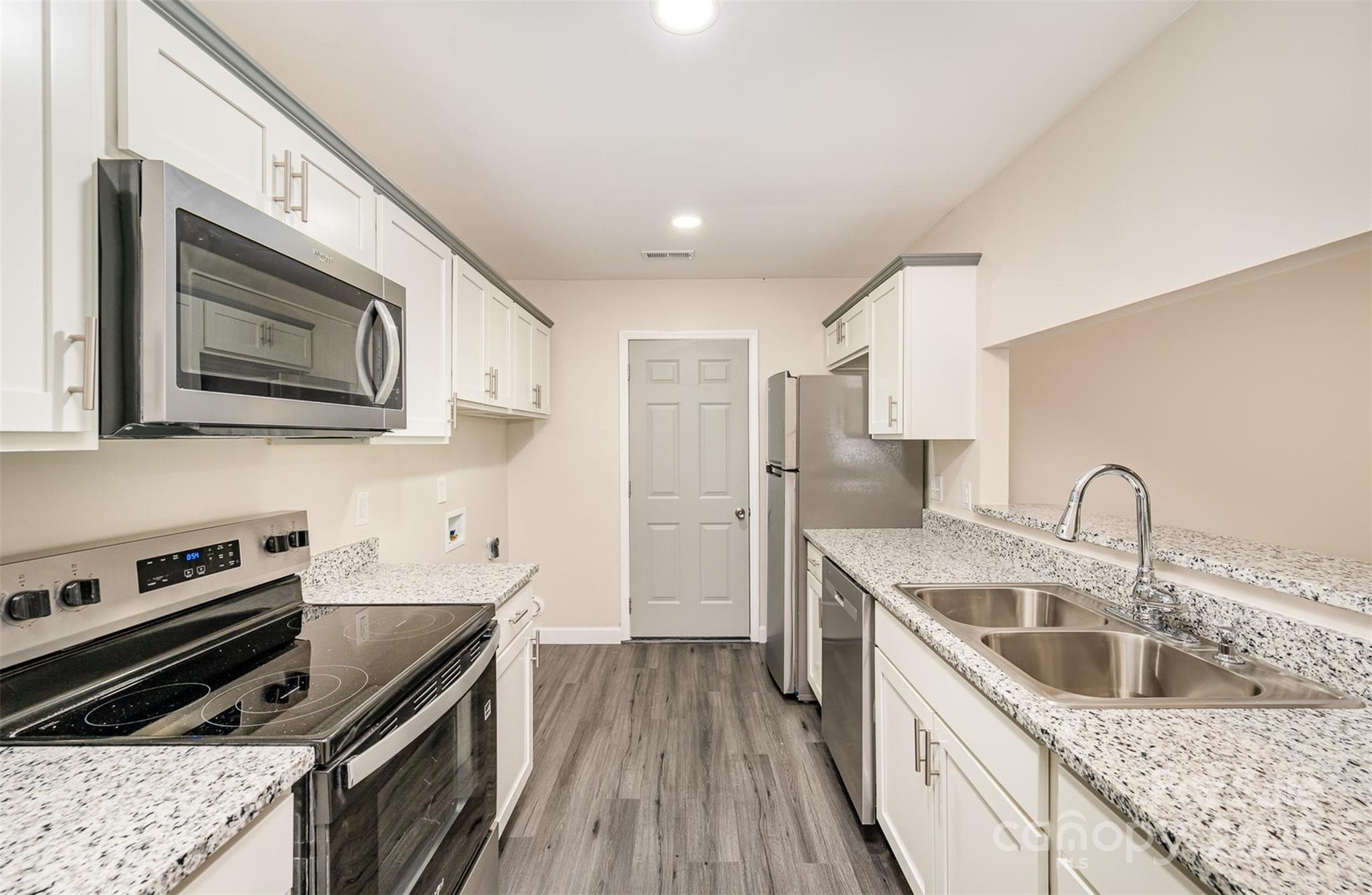 9122 Nathaniel Russell Lane