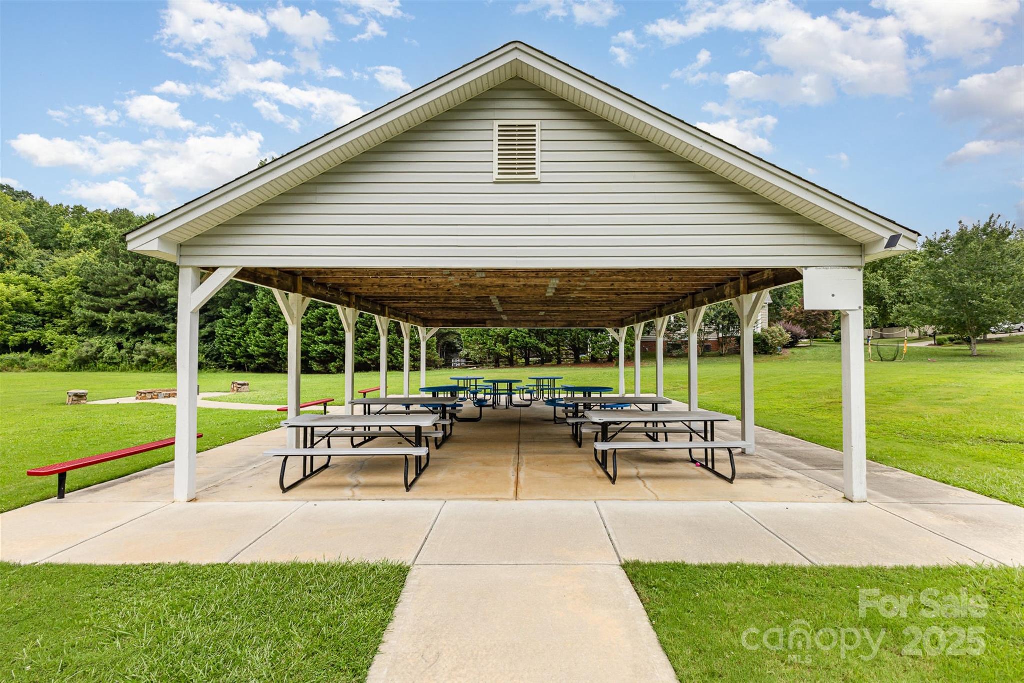 3313 Blue Jay Pass