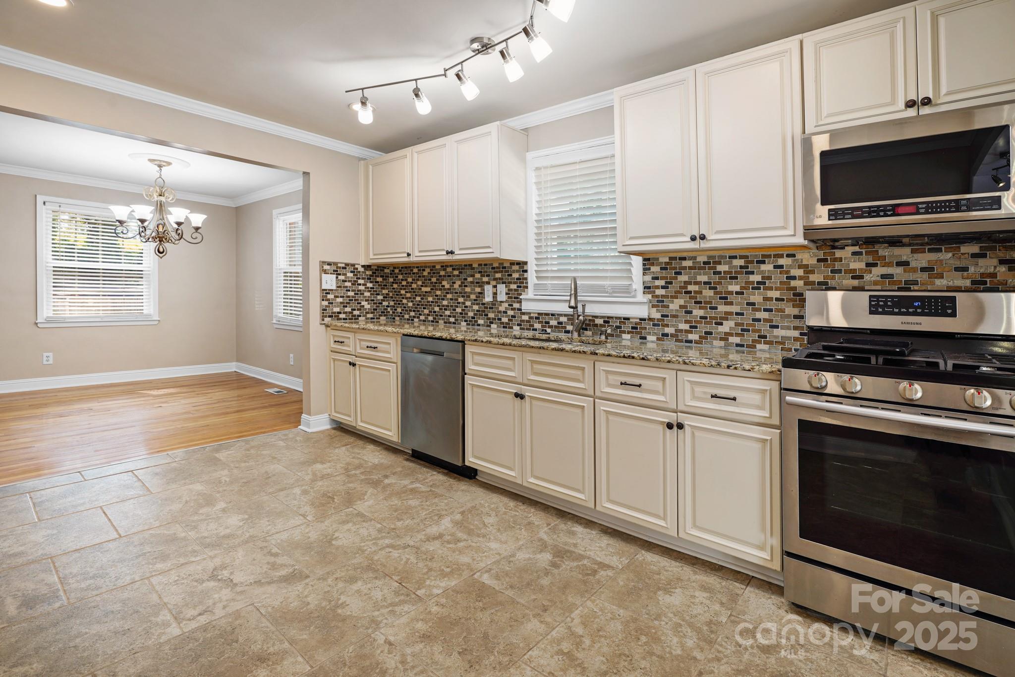 2830 Royston Road Unit: 2