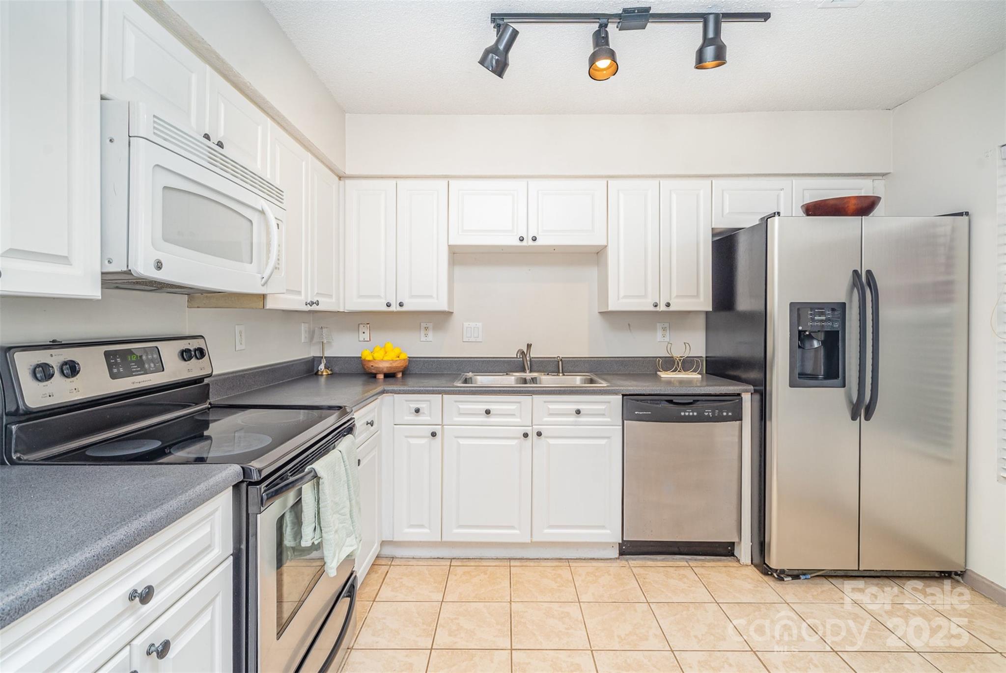 3630 Melrose Cottage Drive
