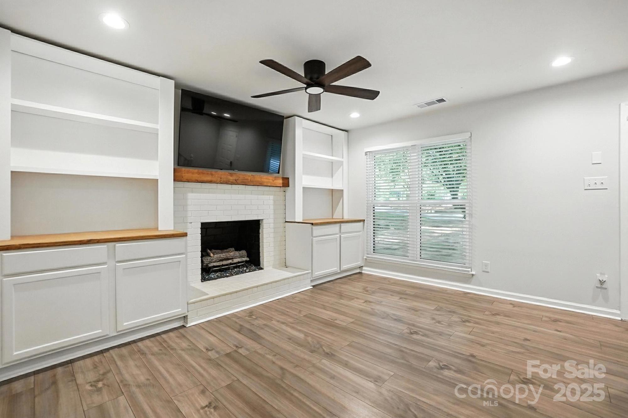 2509 Kilborne Drive Unit: J