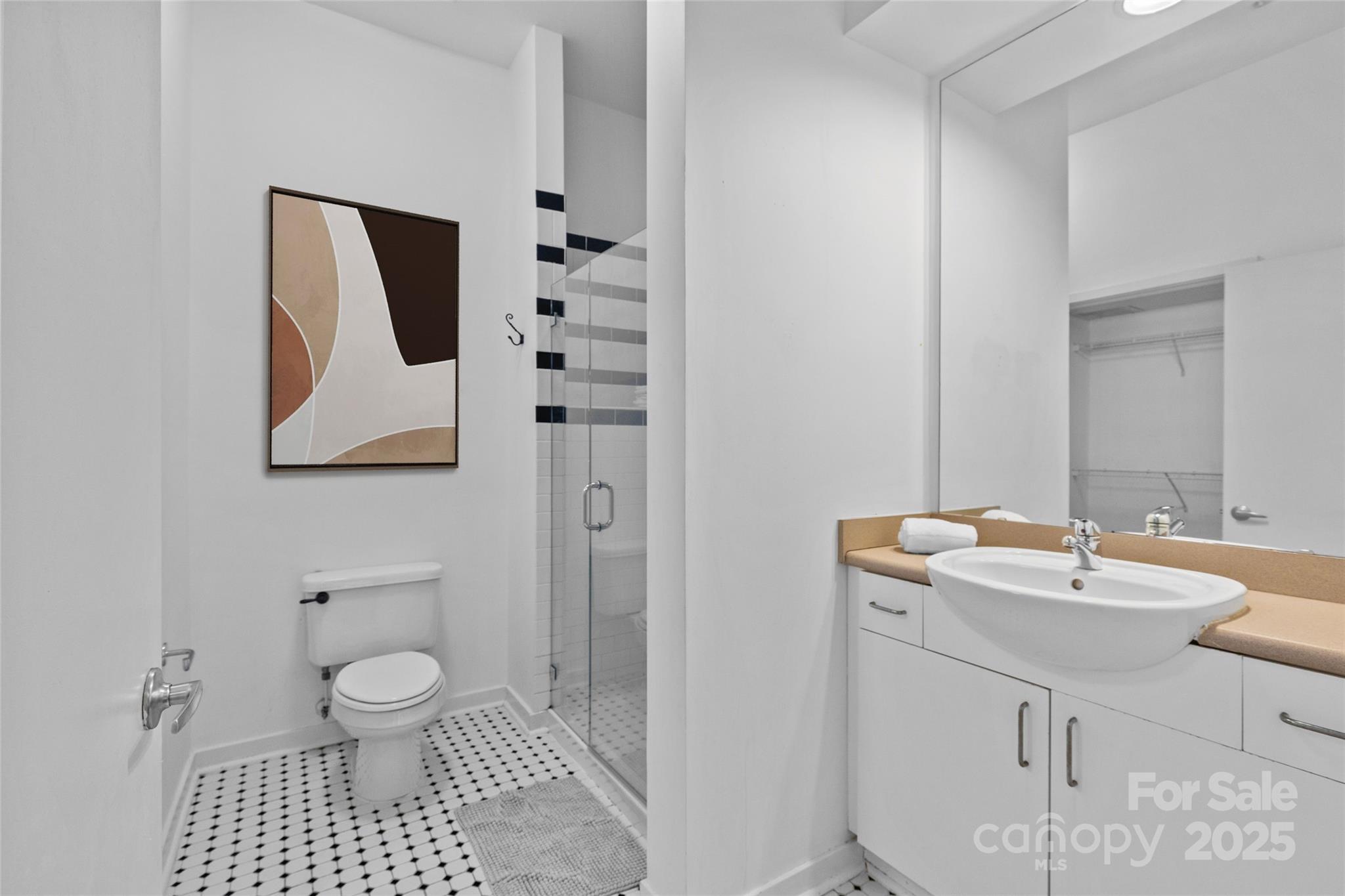 2125 Southend Drive Unit: 427