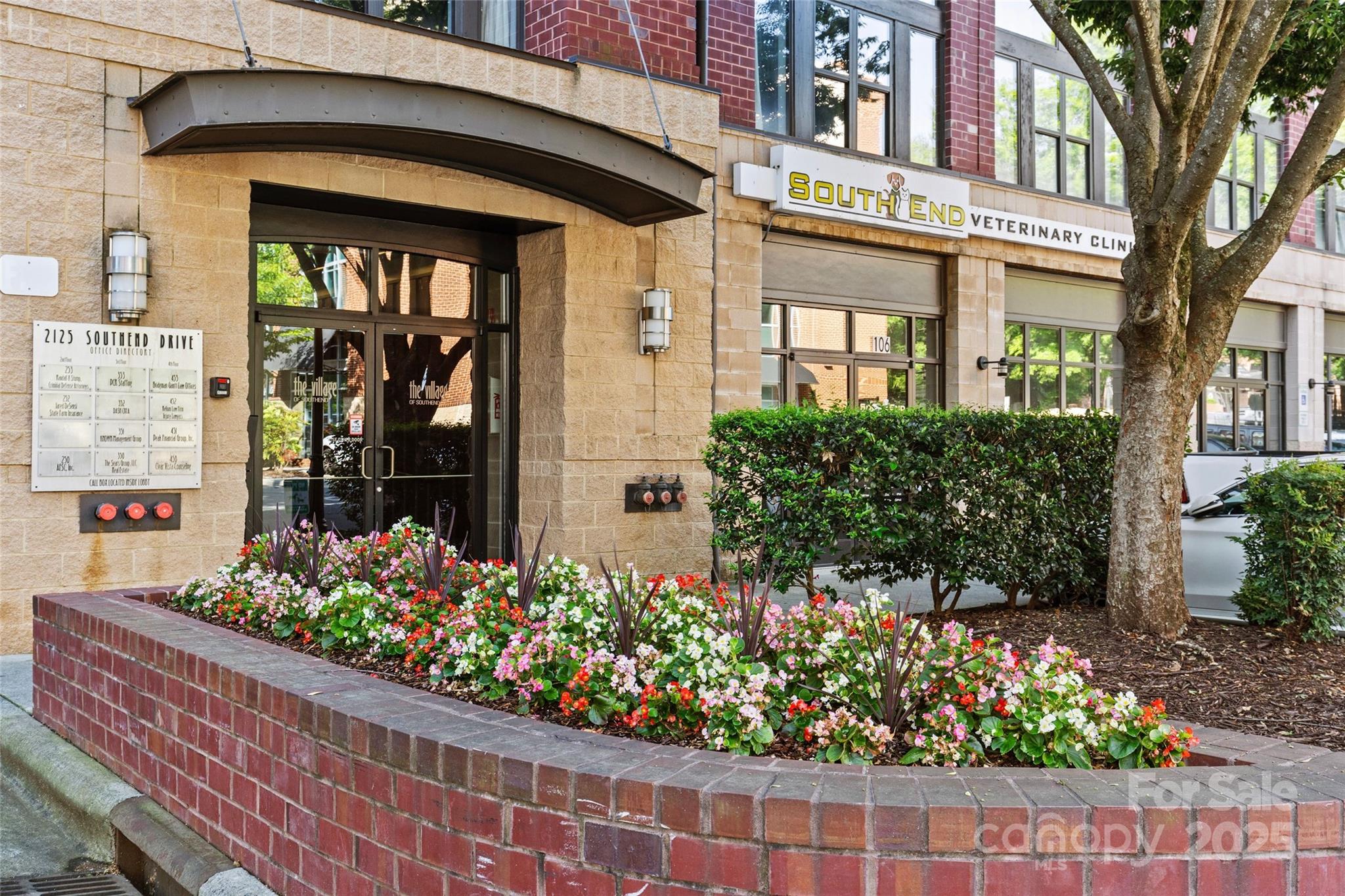 2125 Southend Drive Unit: 427