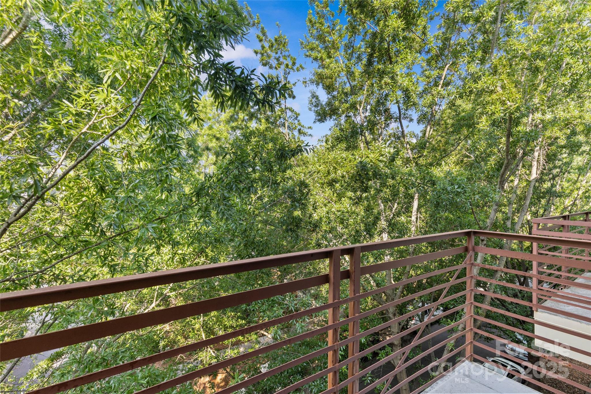 2125 Southend Drive Unit: 427