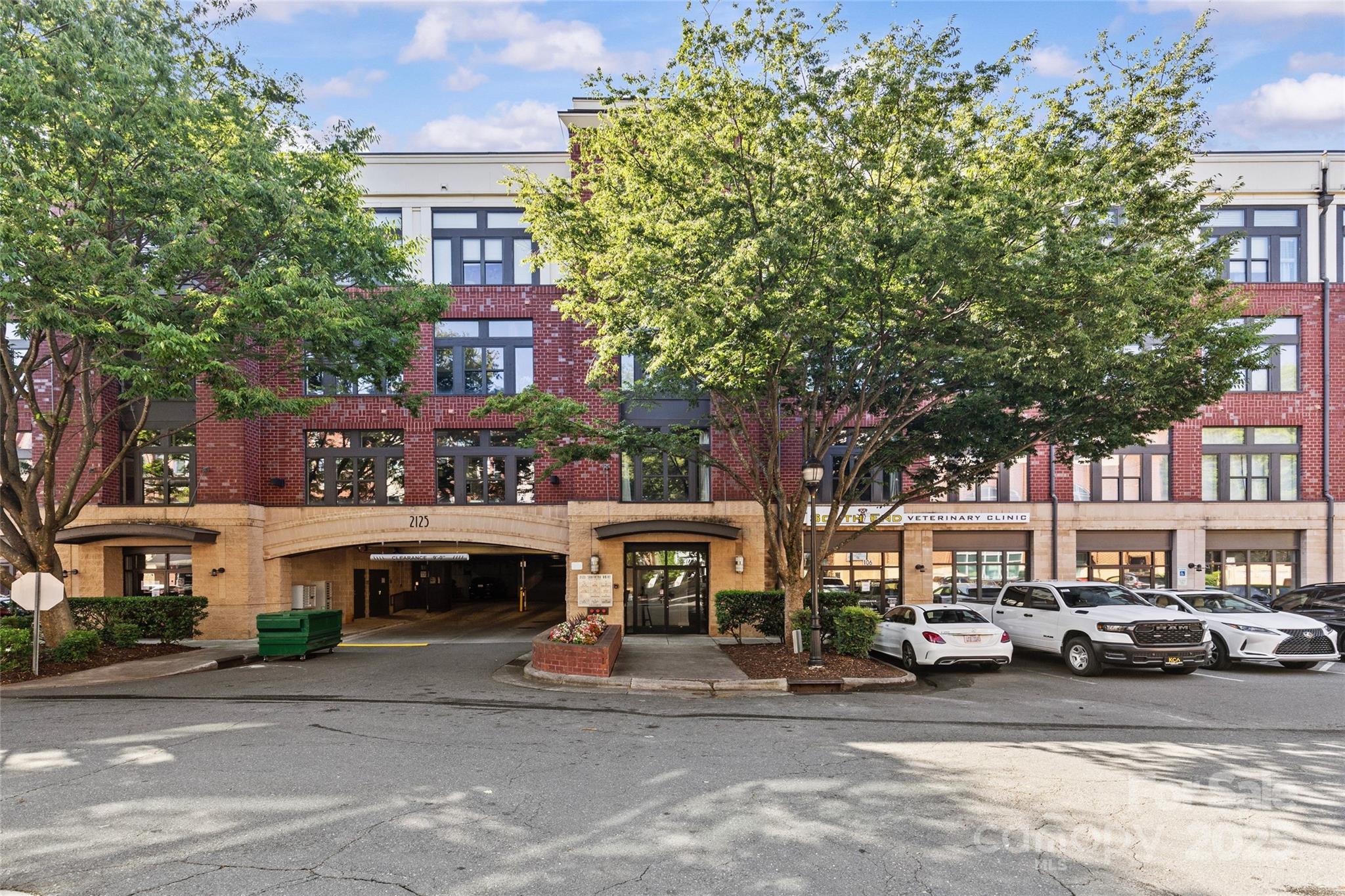 2125 Southend Drive Unit: 427
