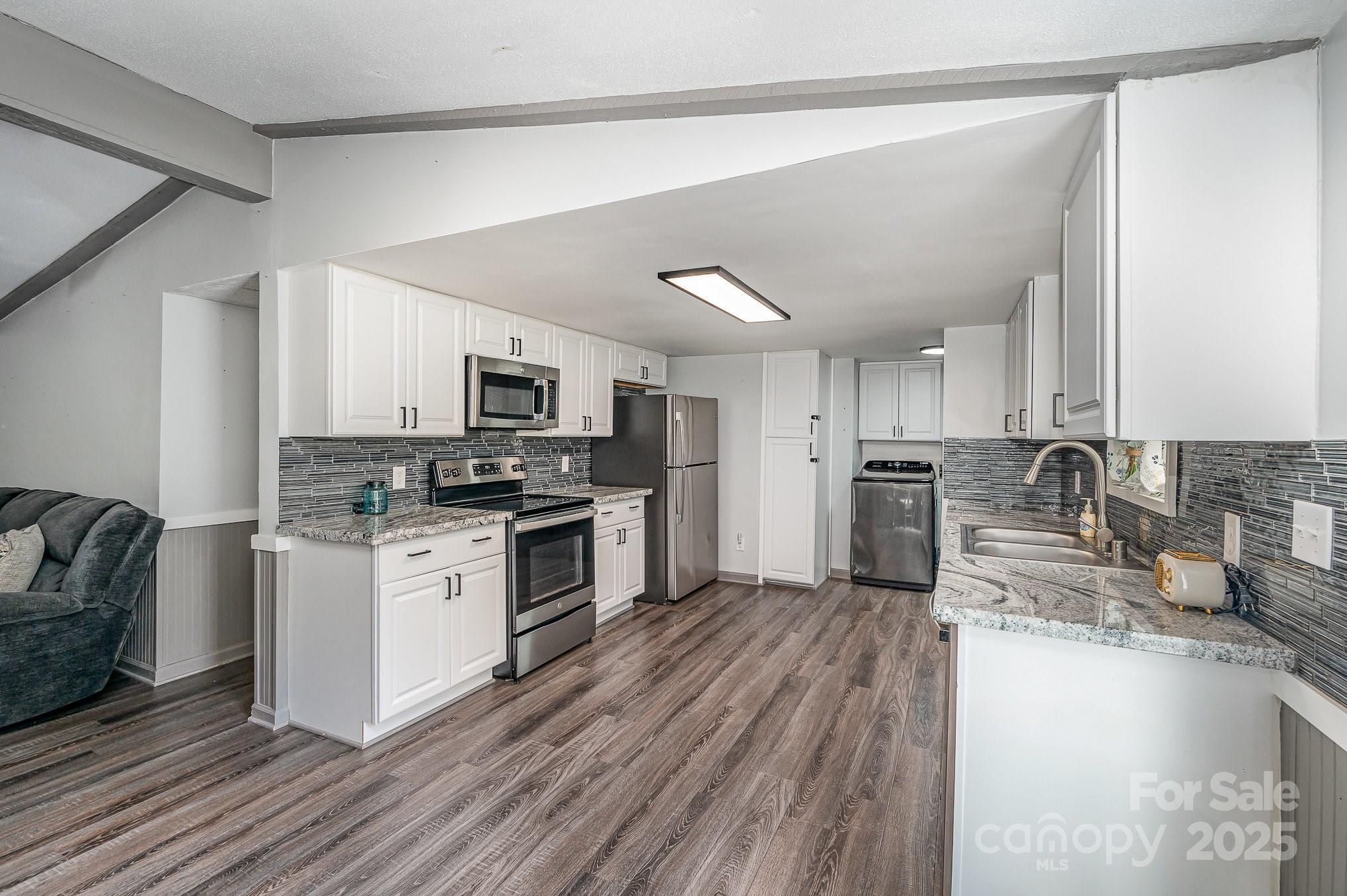 4492 Pebblebrook Circle SW