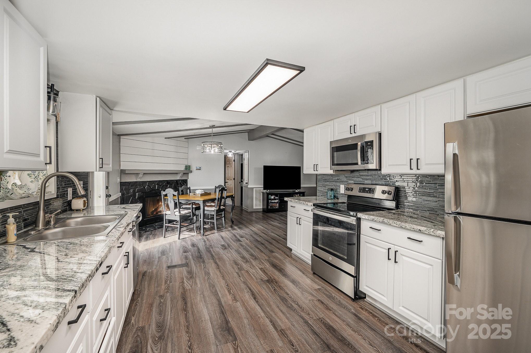 4492 Pebblebrook Circle SW