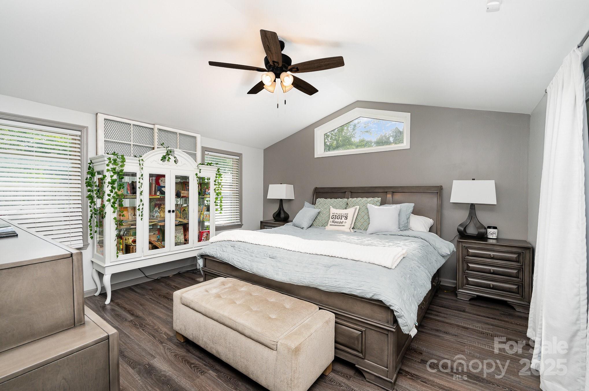 4492 Pebblebrook Circle SW