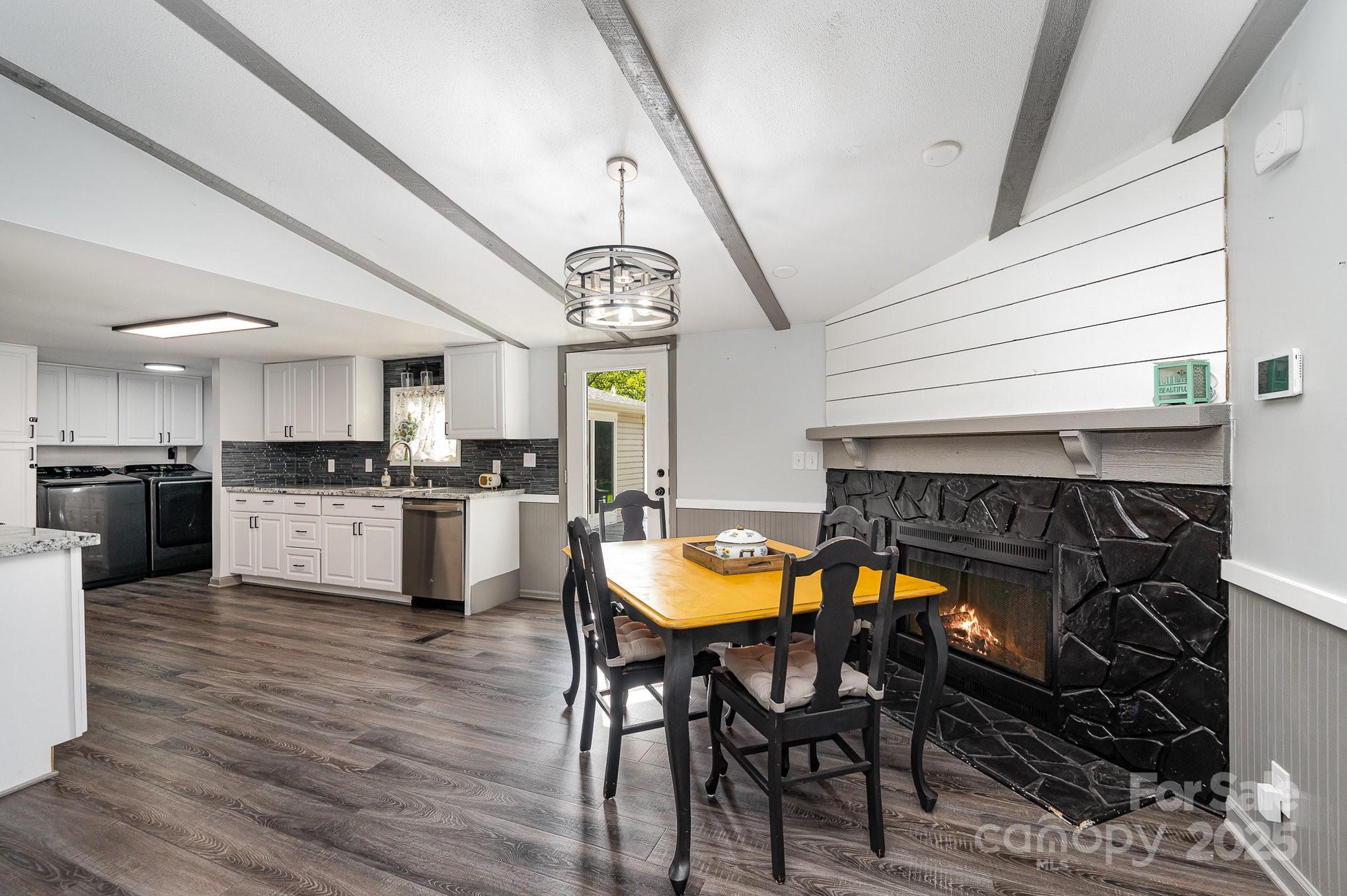 4492 Pebblebrook Circle SW