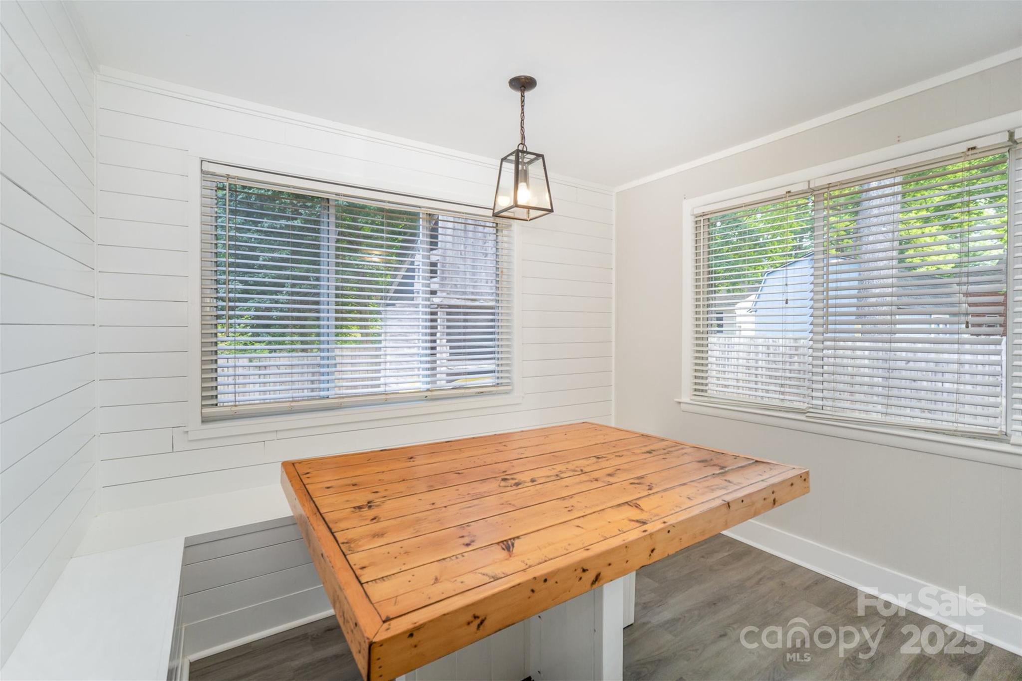 5421 Princess Street