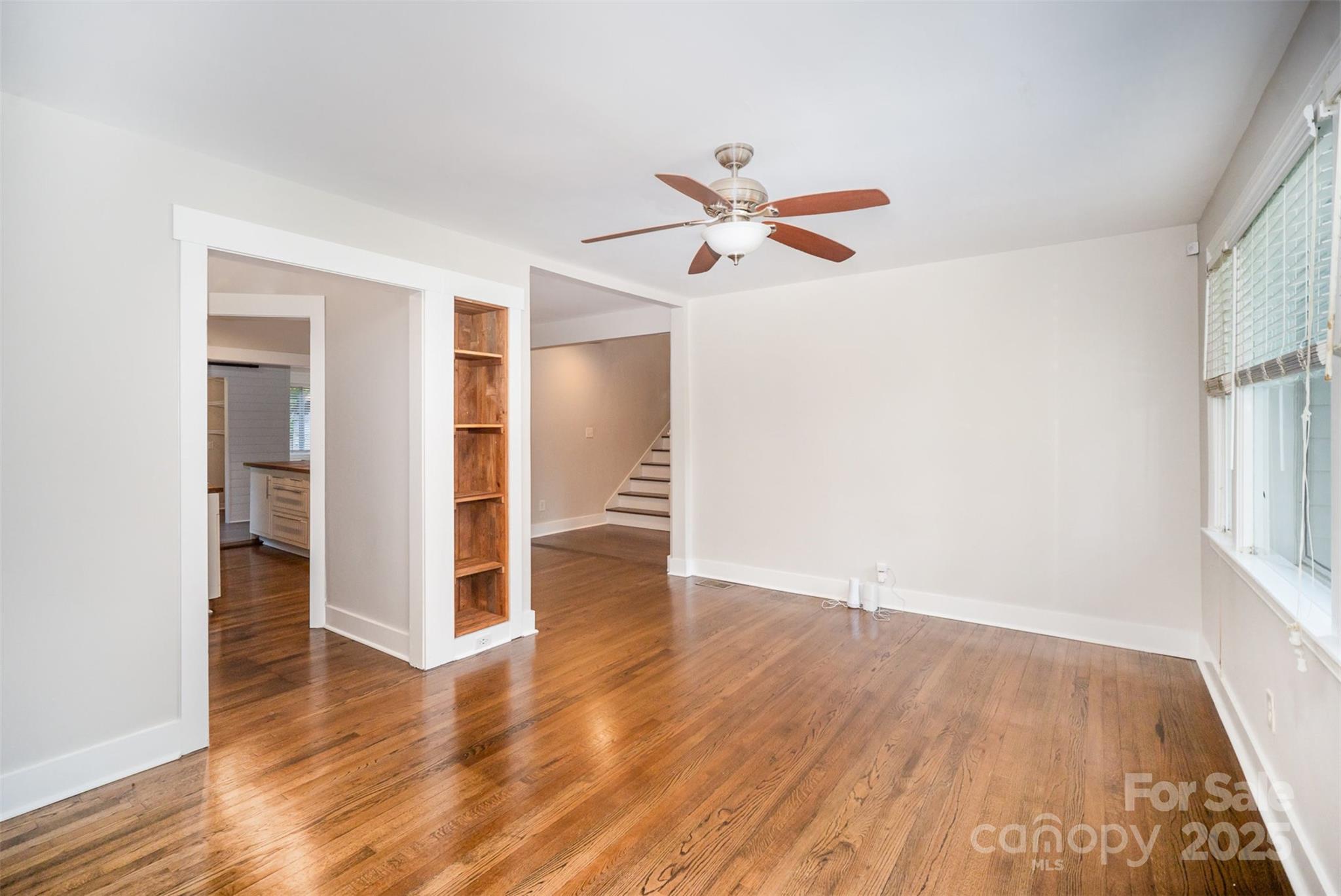 5421 Princess Street