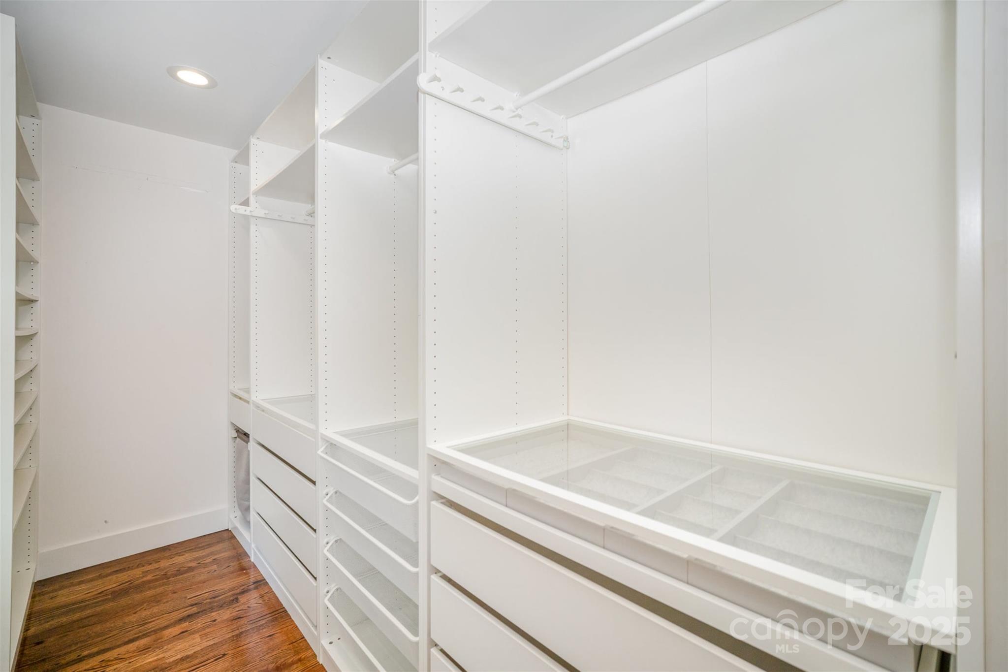 5421 Princess Street