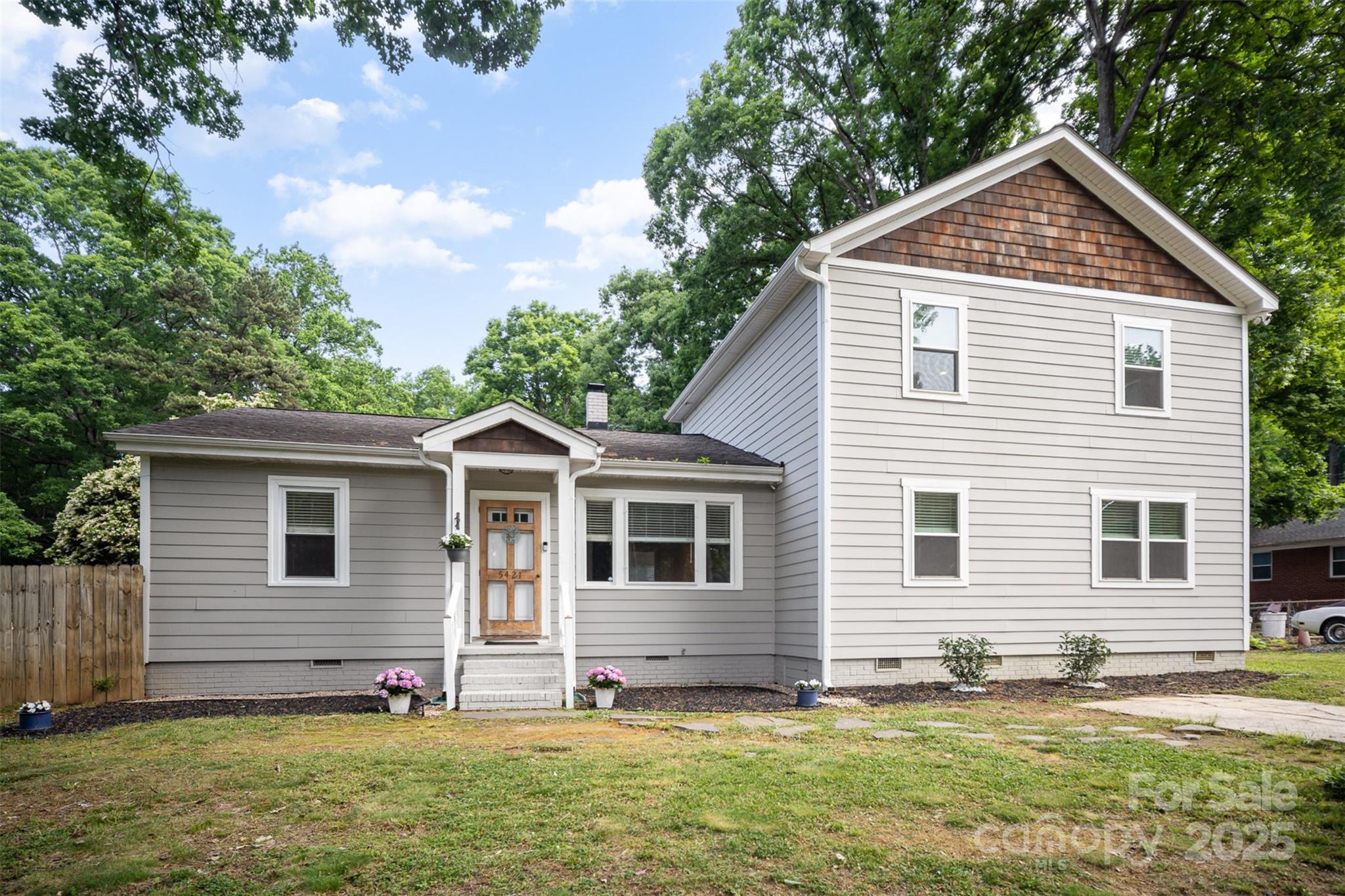 5421 Princess Street