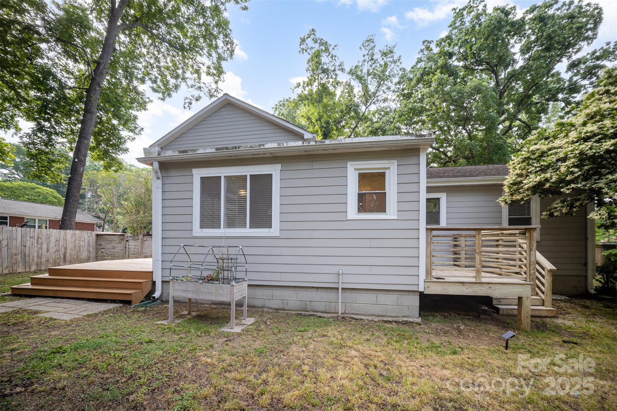 5421 Princess Street