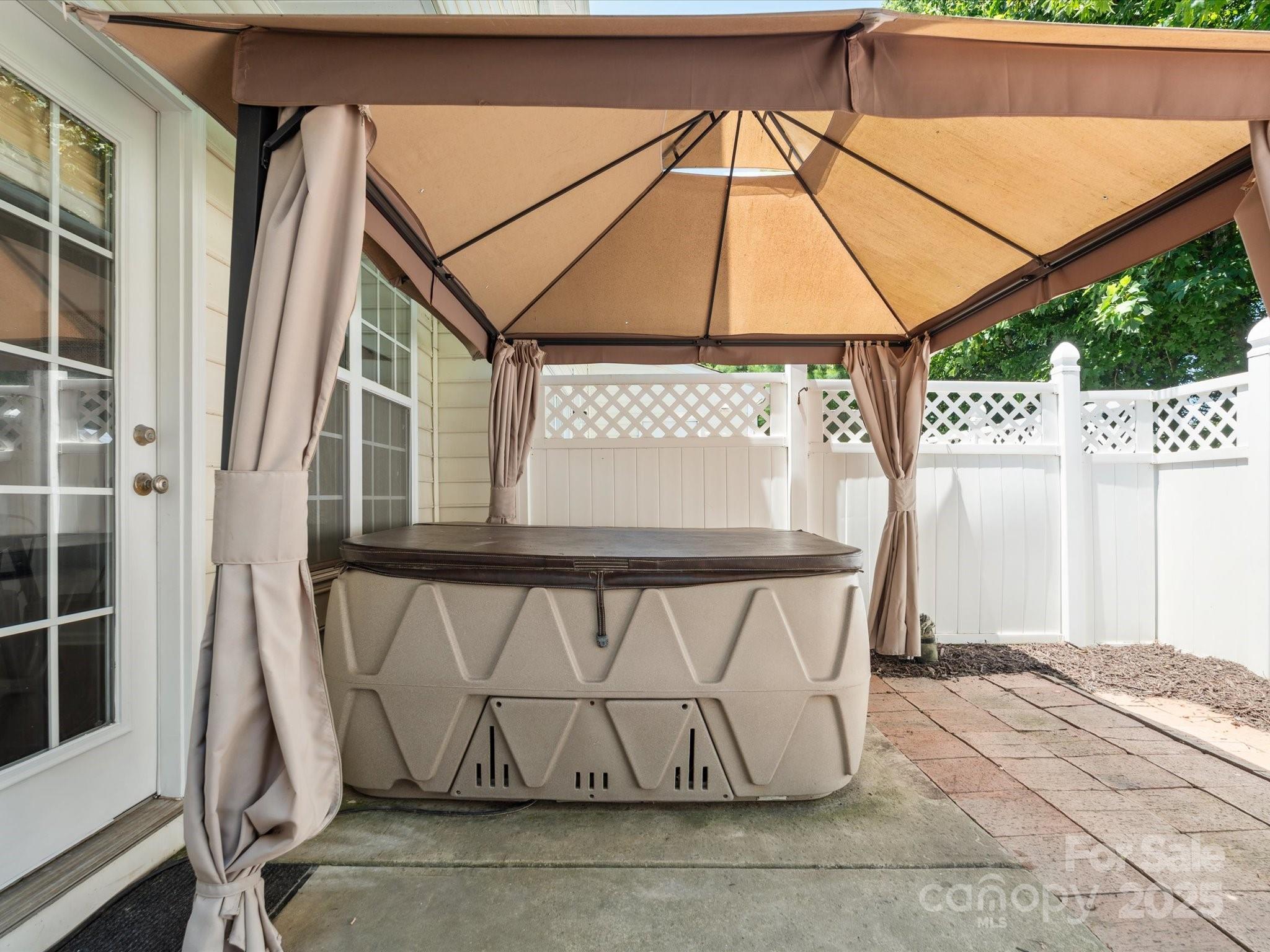 927 Copperstone Lane