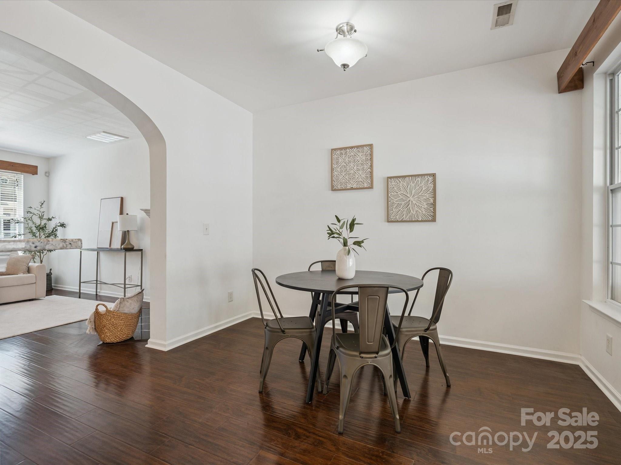 927 Copperstone Lane