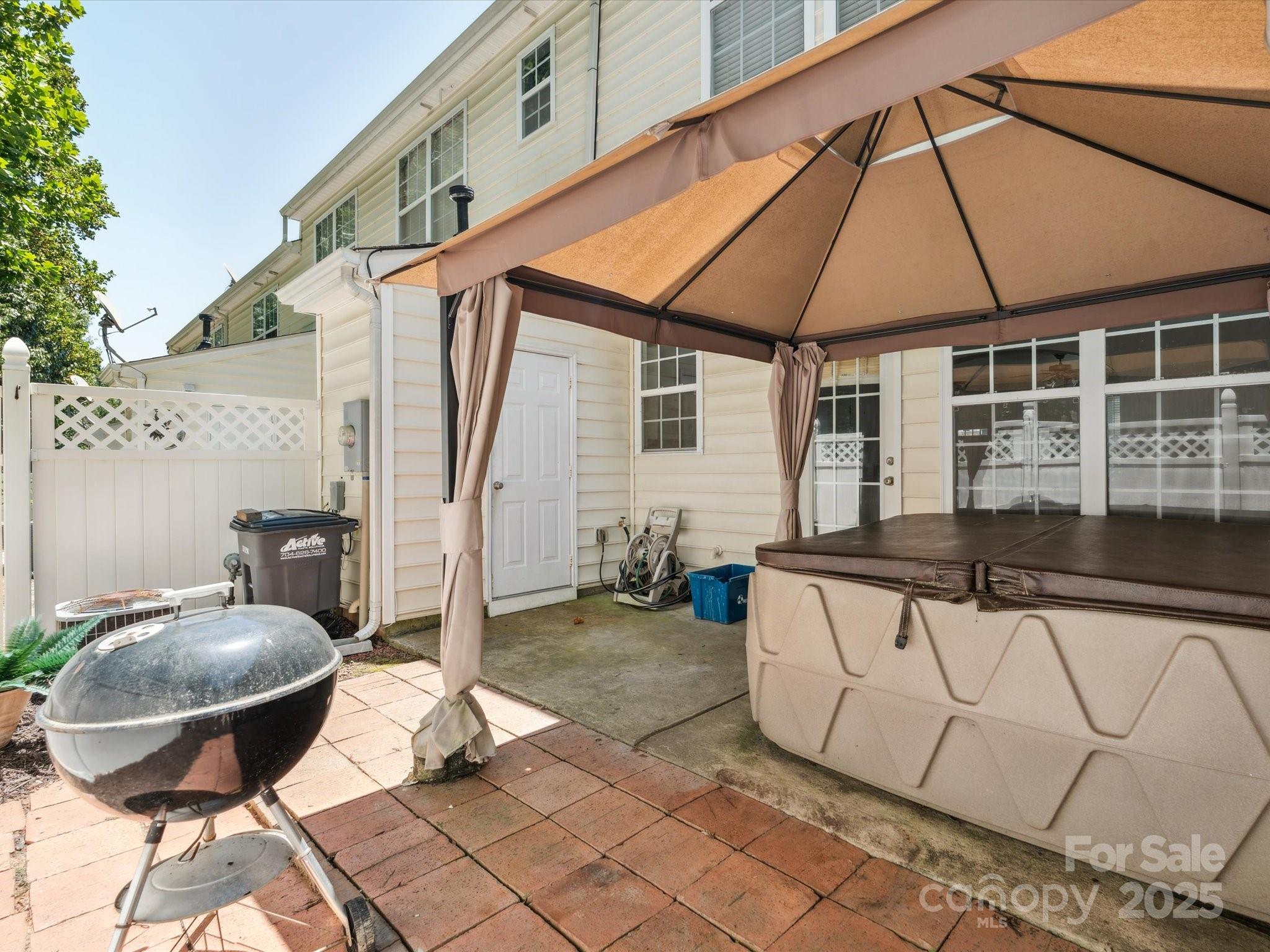 927 Copperstone Lane