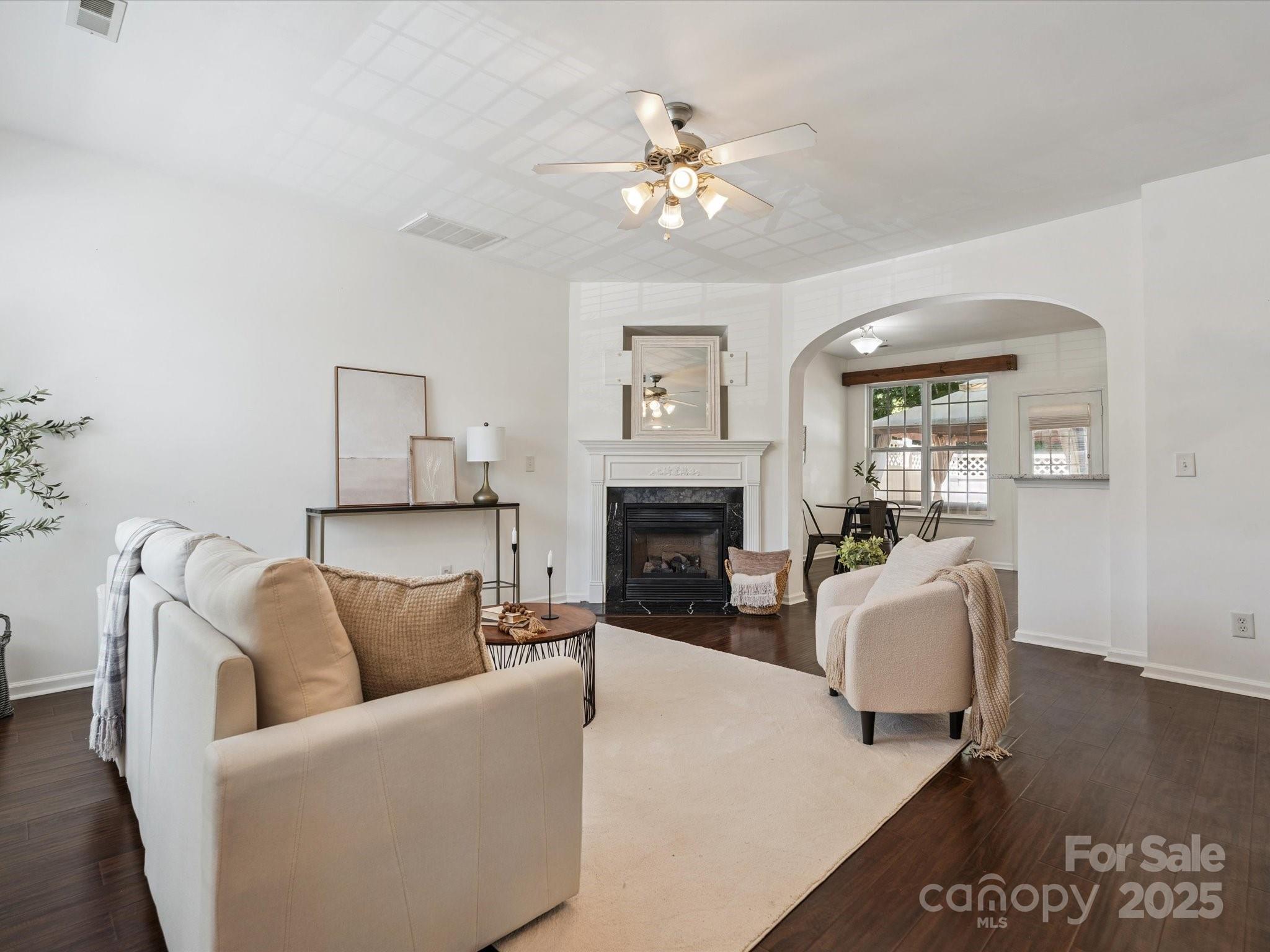 927 Copperstone Lane