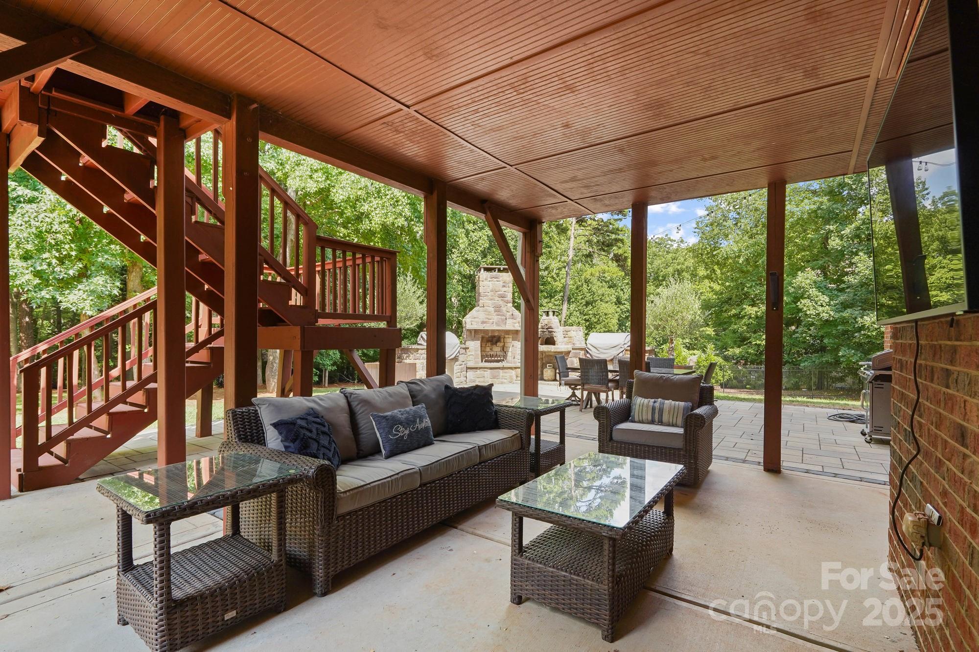 15035 Davis Trace Drive