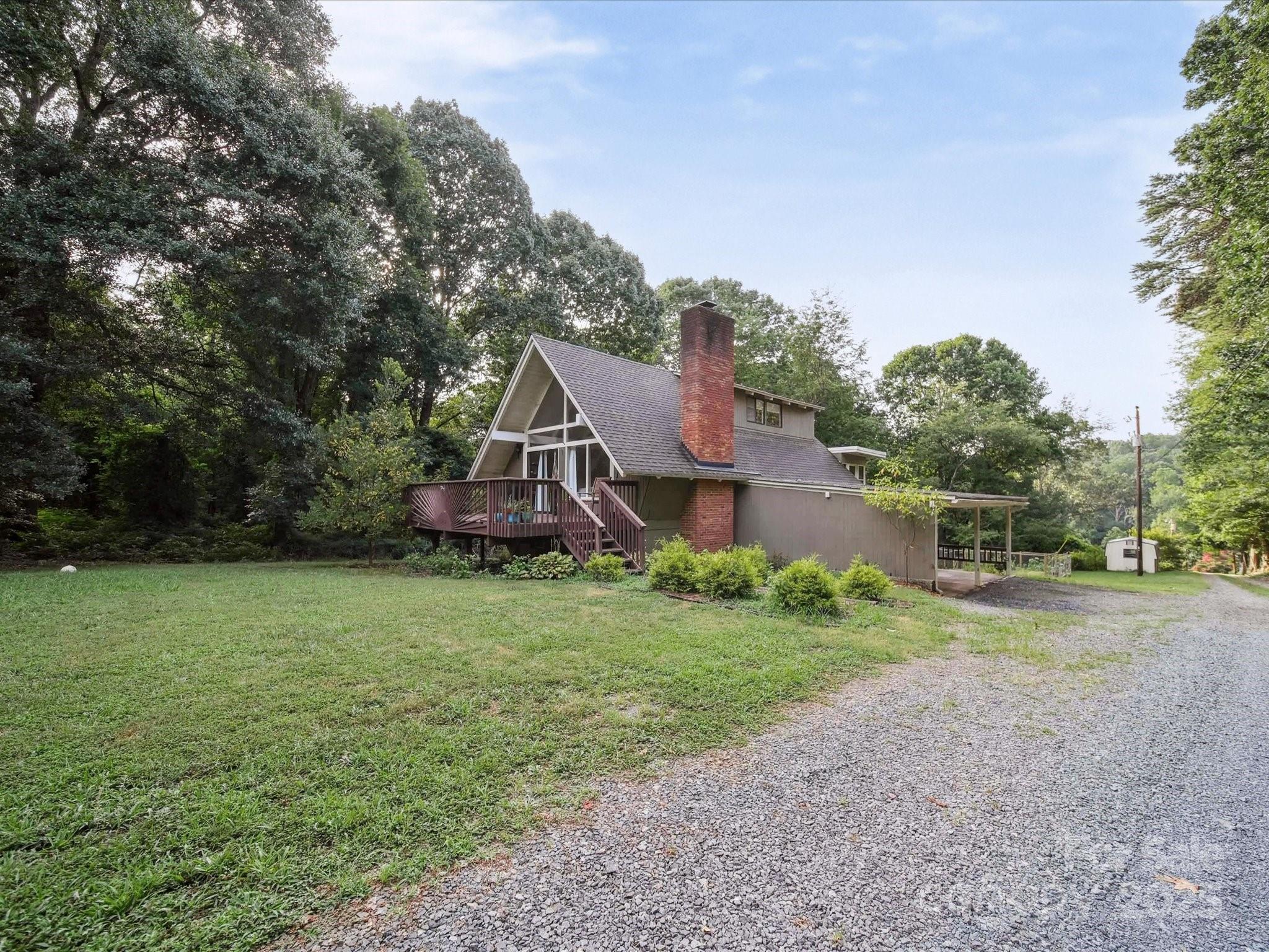 13831 Woody Point Road