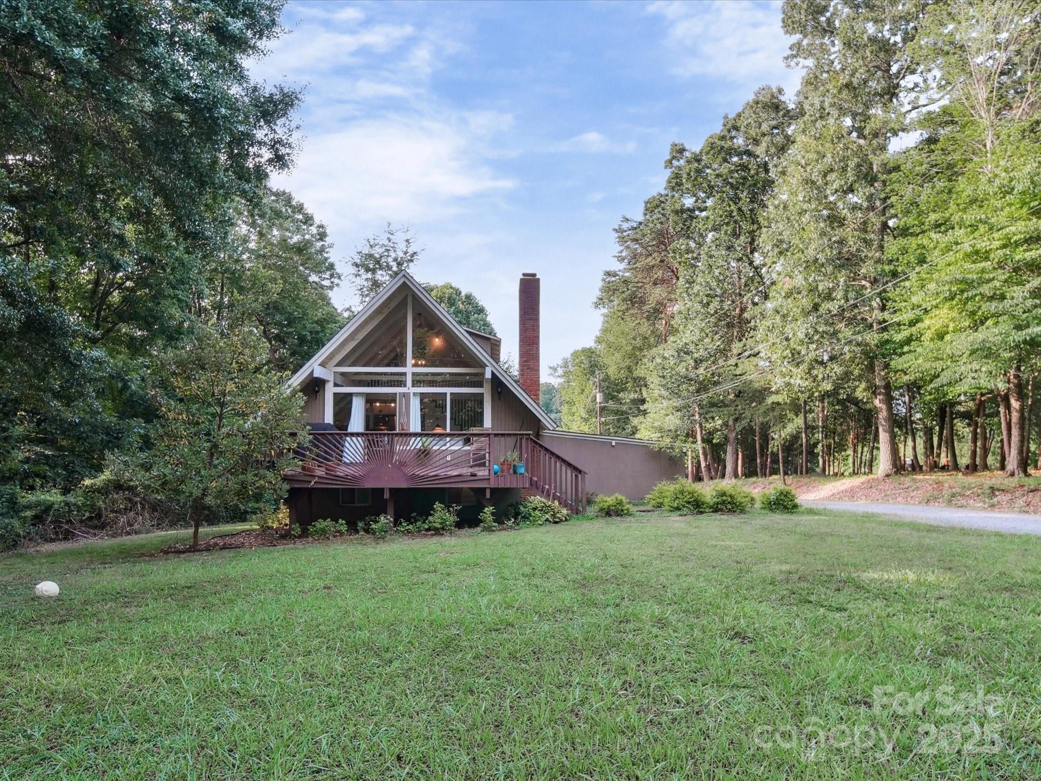 13831 Woody Point Road