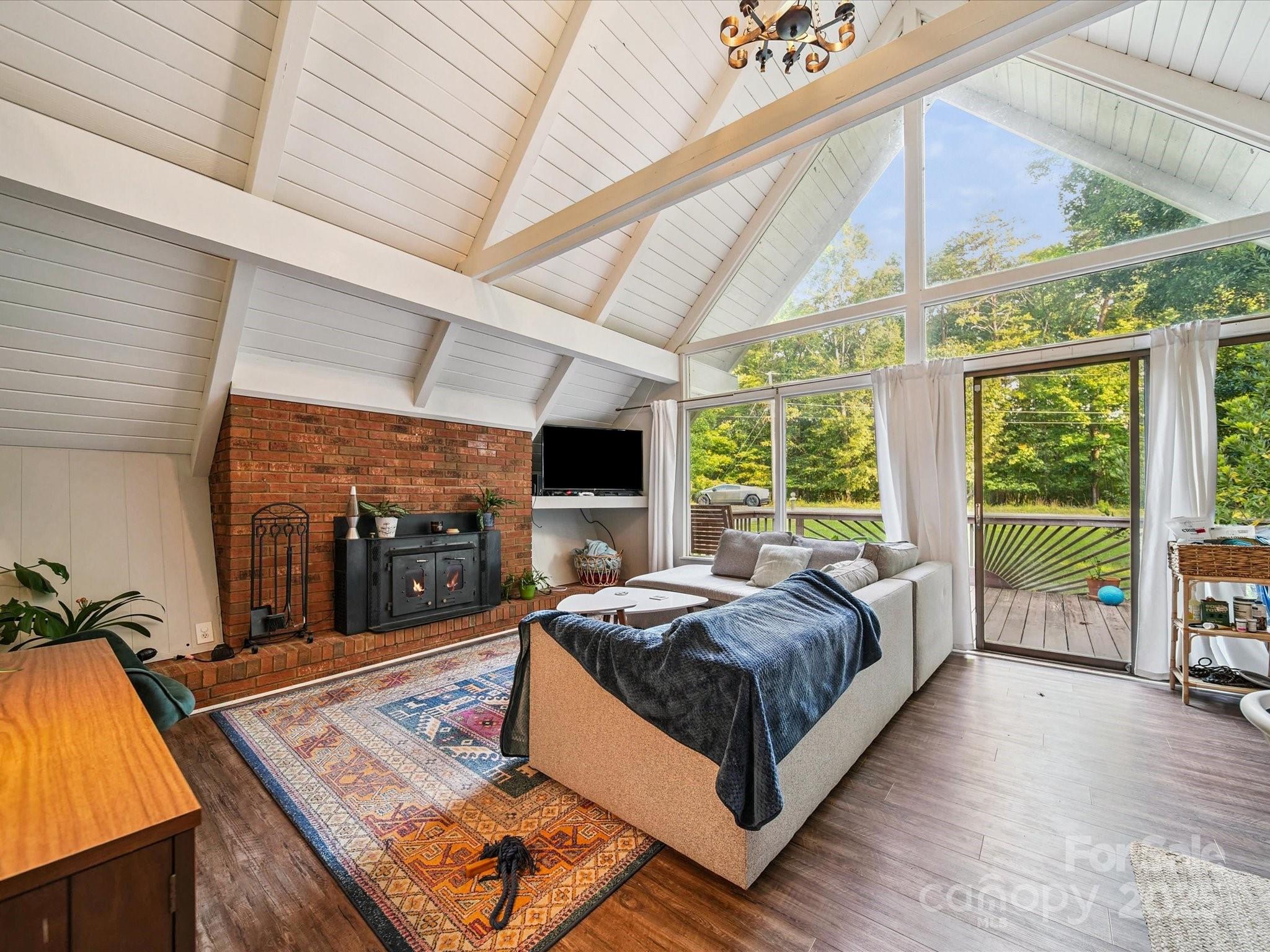 13831 Woody Point Road