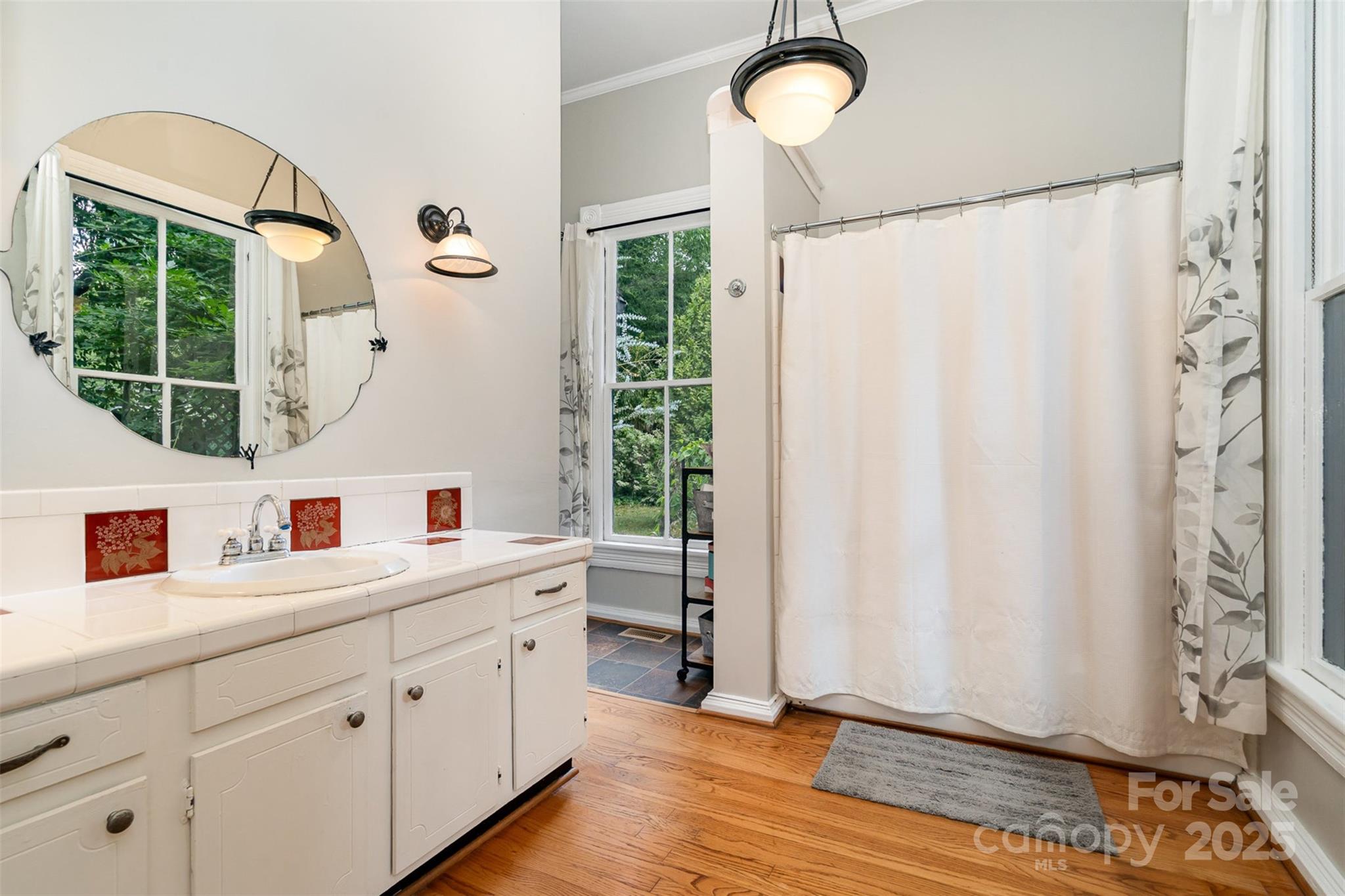 29 Tribune Avenue SW