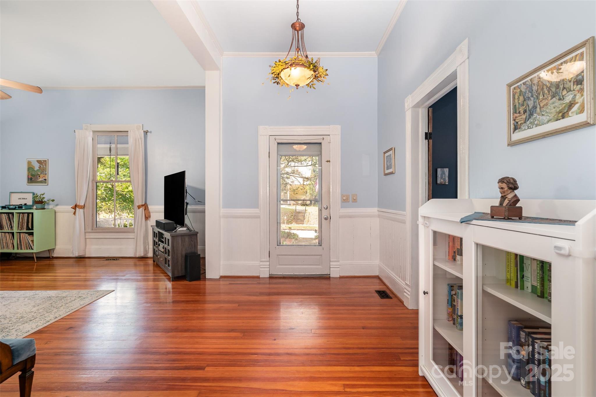 29 Tribune Avenue SW