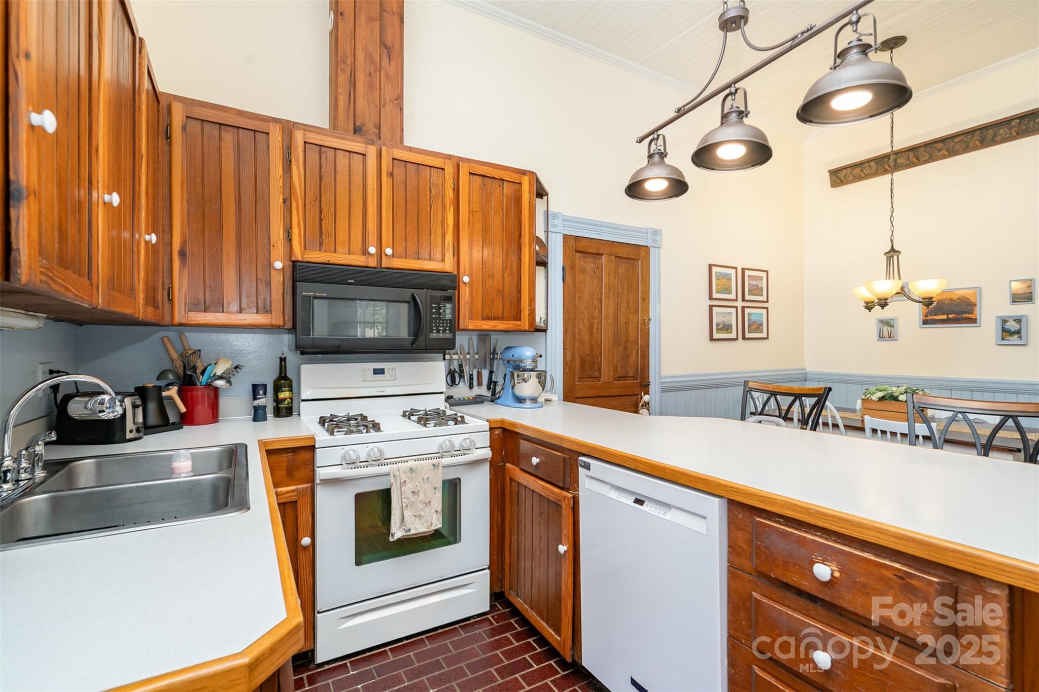 29 Tribune Avenue SW